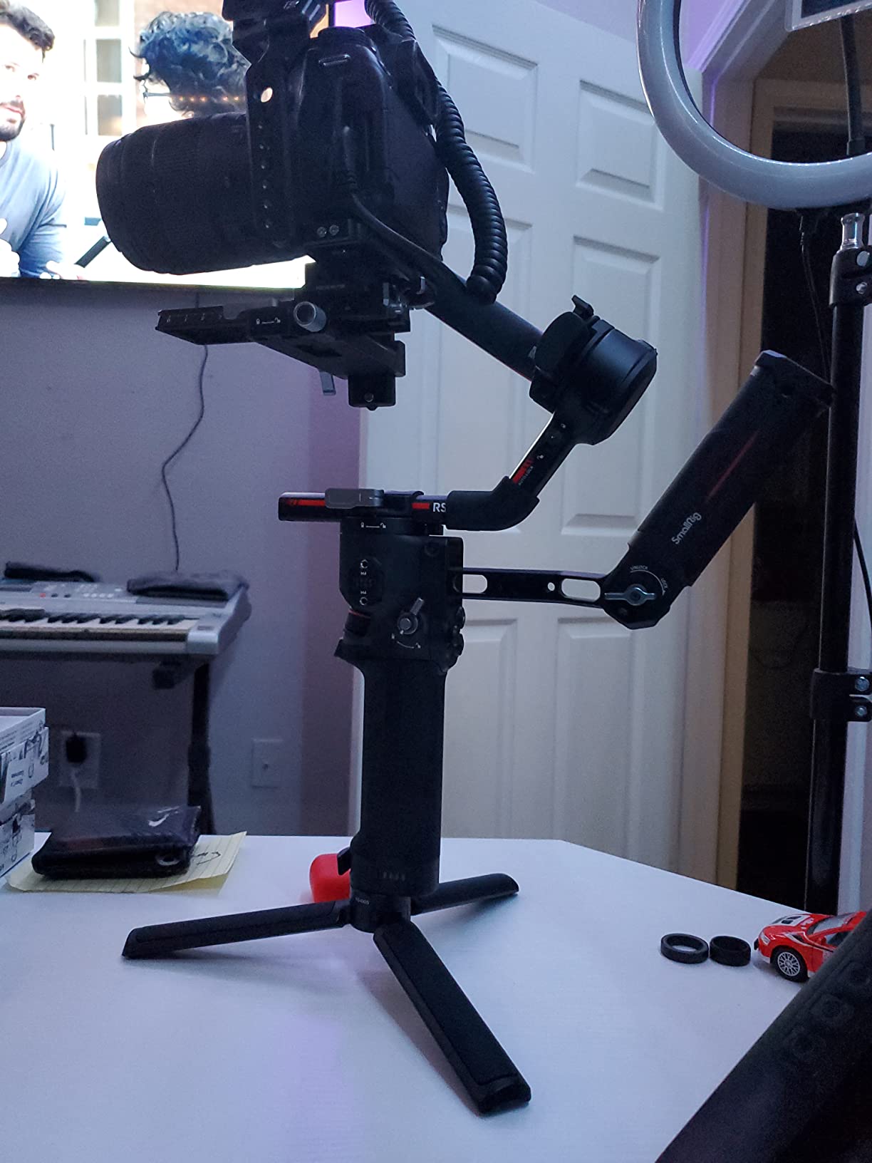 DJI RS 3 Pro, 3-Axis Gimbal for DSLR and Cameras Canon/Sony/Panasonic/Nikon/Fujifilm/BMPCC, Automated Axis Locks, 4.5 kg (10lbs) Payload, LiDAR Focus Camera Stabilizer customer photo 2