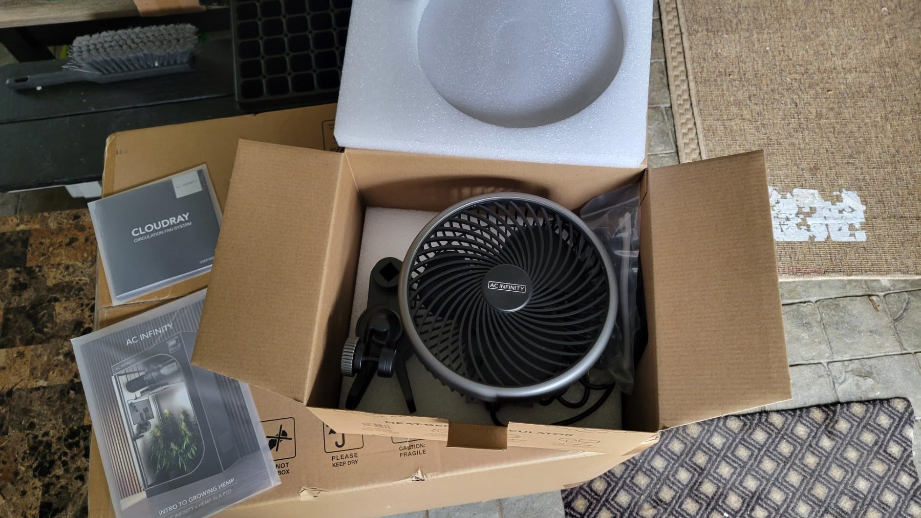 AC Infinity CLOUDRAY S6 Grow Tent Oscillating Clip Fan 6” customer photo 2