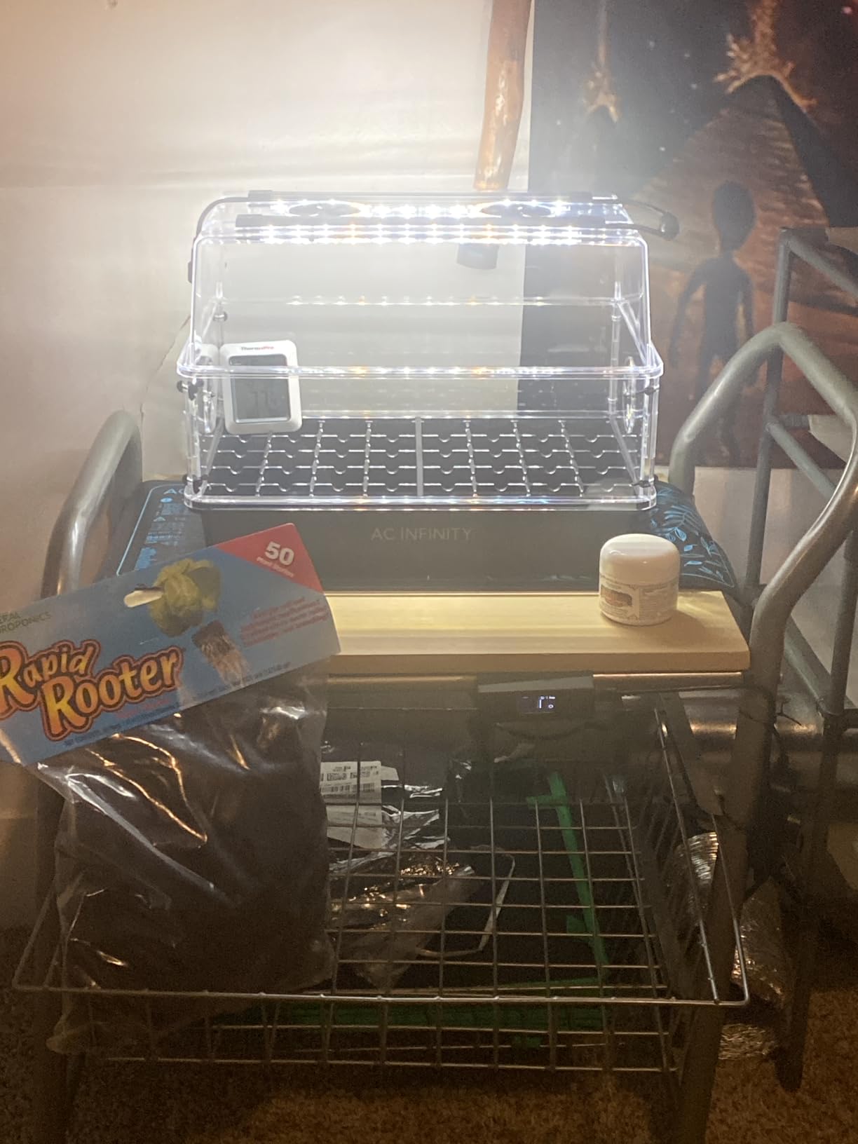 AC Infinity Humidity Dome Kit 5x8 w/ LED Grow Lights & Seedling Heat Mat customer photo 2