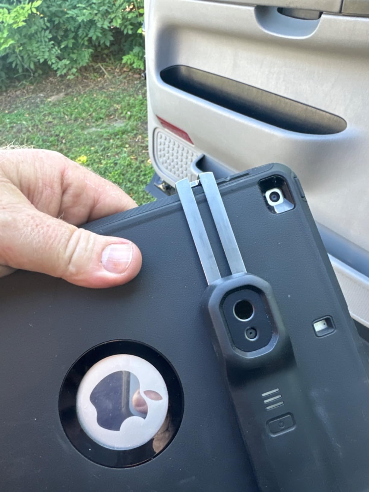 Flir Edge Pro Wireless Thermal Imaging Camera, iOS/Android, 480x360 customer photo 1