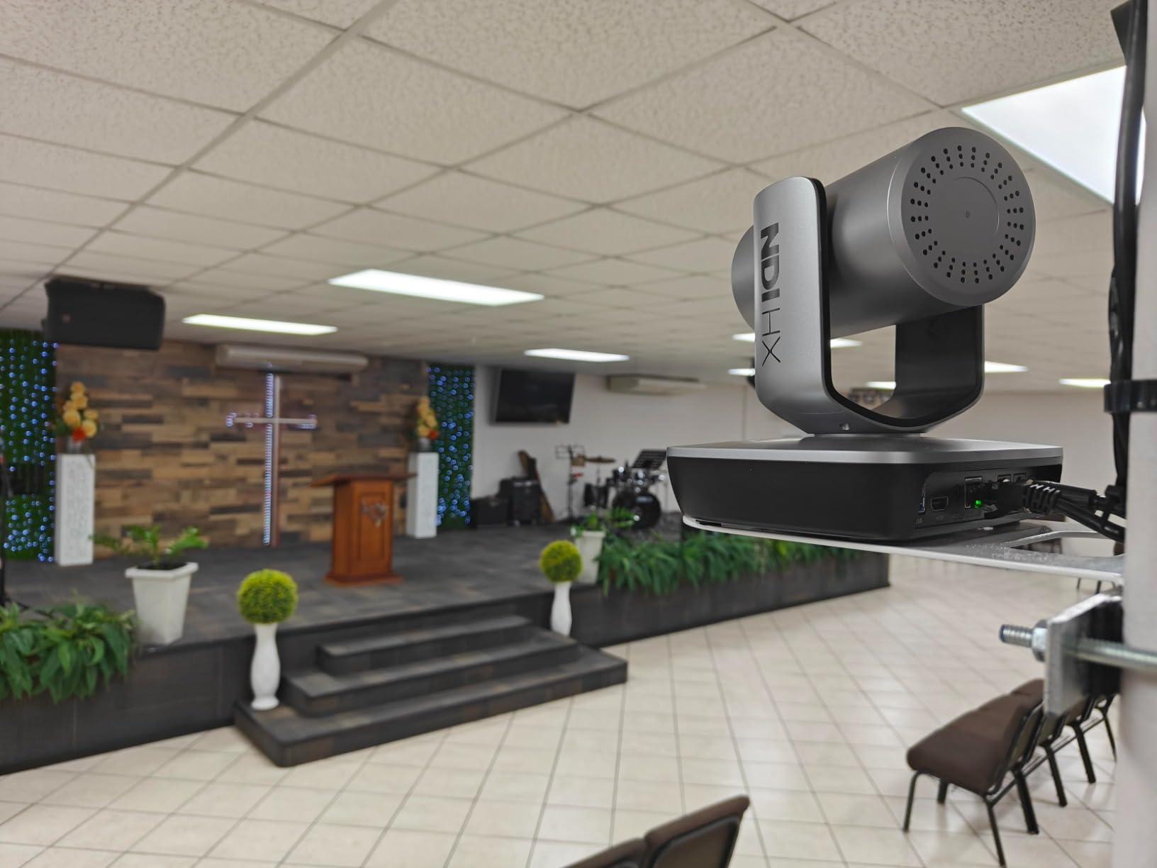 NDI Camera AI Tracking with 20X Zoom 3G-SDI HDMI USB Video, Budget PTZ Camera for Church Worship Live Streaming, PoE IP Livestream Video Camcorder for Video Production(AV-E20-NDI) customer photo 2
