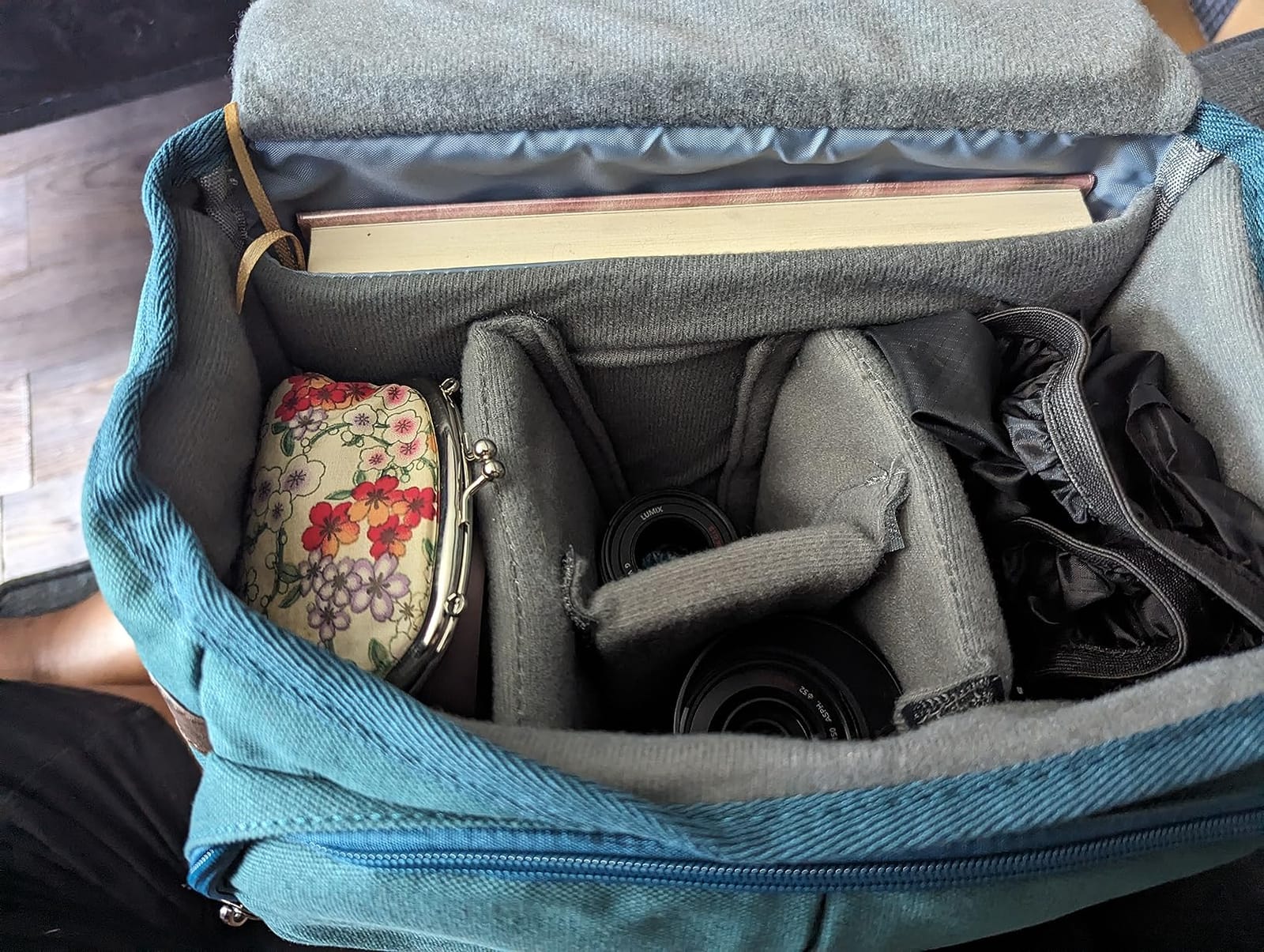 MOSISO Camera Case Crossbody Shoulder Messenger Photography Bag, Army Green customer photo 2