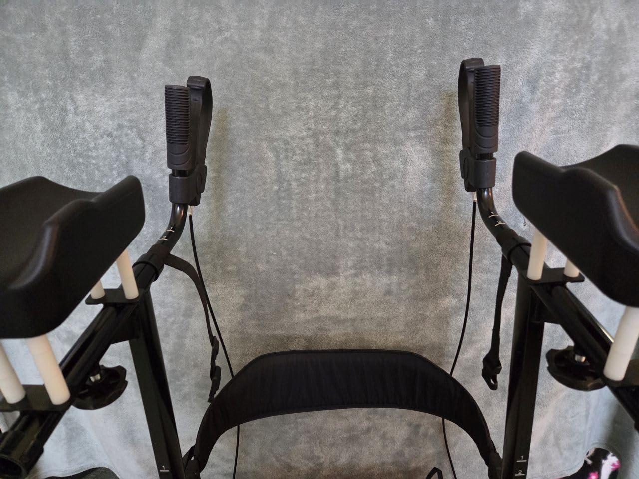 Drive Medical Elevate Upright Walker with Padded Armrests, Blue customer photo 1