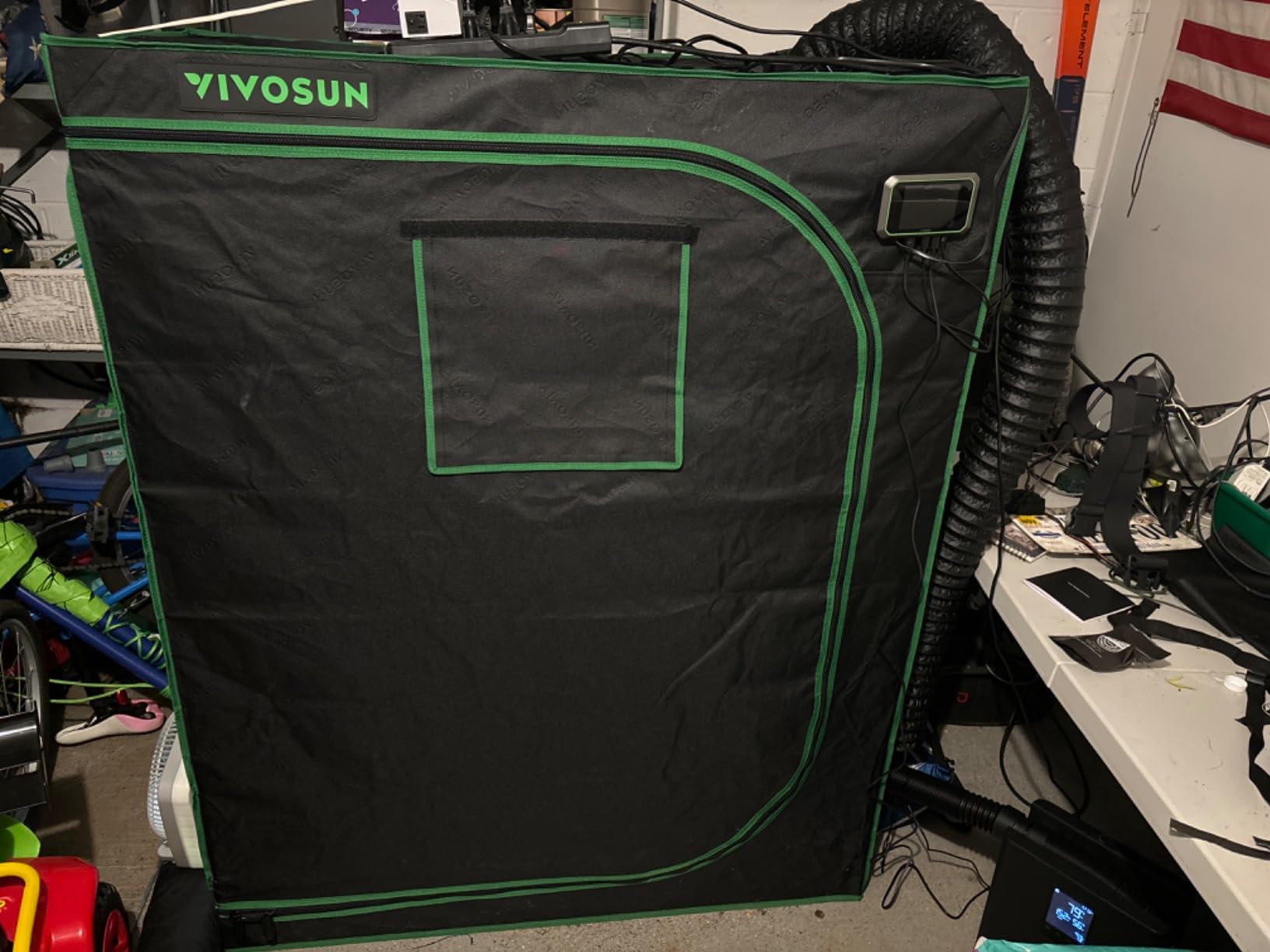 VIVOSUN Smart Grow Tent Kit 2x4, 2-Plant WiFi-Integrated Grow System customer photo 1