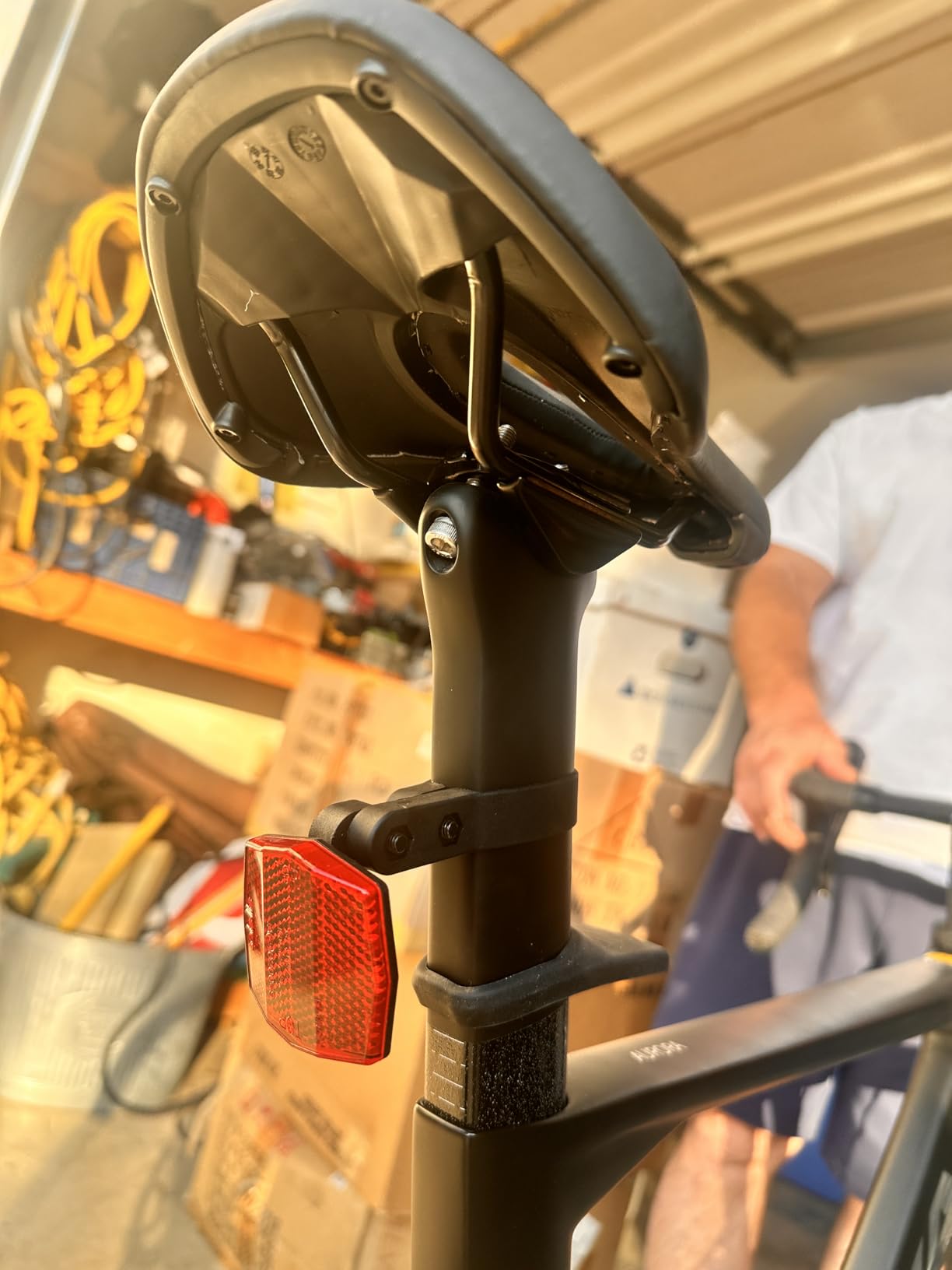 SAVADECK Carbon Disc Road Bike, Integrated Design Racing Bicycle Carbon Frame Carbon Fork with Shimano SORA R3000 Derailleur System 18 Speed Disc Brake Road Bike for Men or Women. customer photo 1