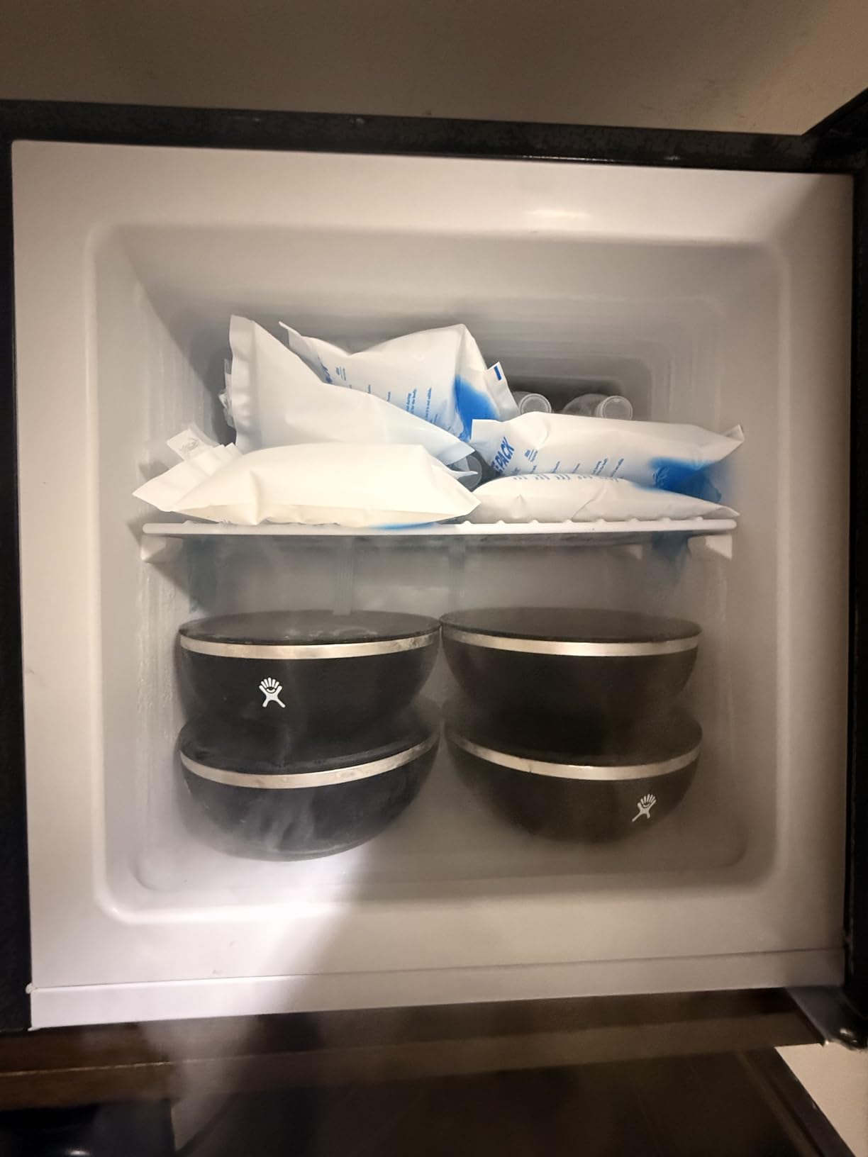 BANGSON 1.1 Cu.ft Upright Mini Freezer for Dorms Apartment, Silver customer photo 1