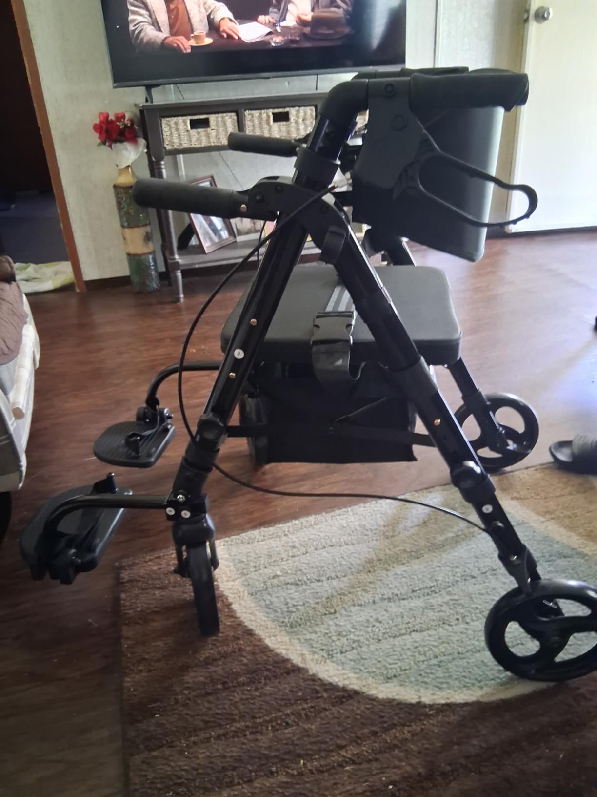 Foldable Rollator Walkers for Seniors with Seat,4 Wheel Rolling Walker customer photo 2