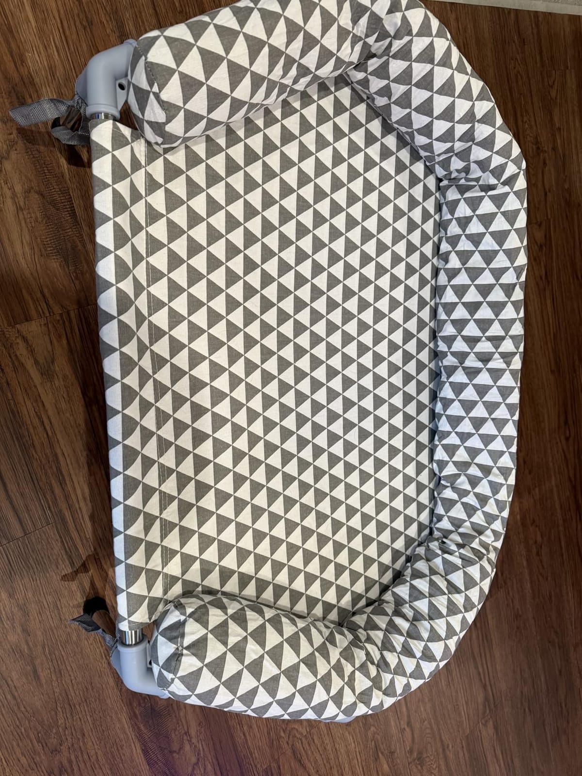 Kuntrust Elevated Outdoor Dog Bed, Large Size, Fits up to 100lbs customer photo 2