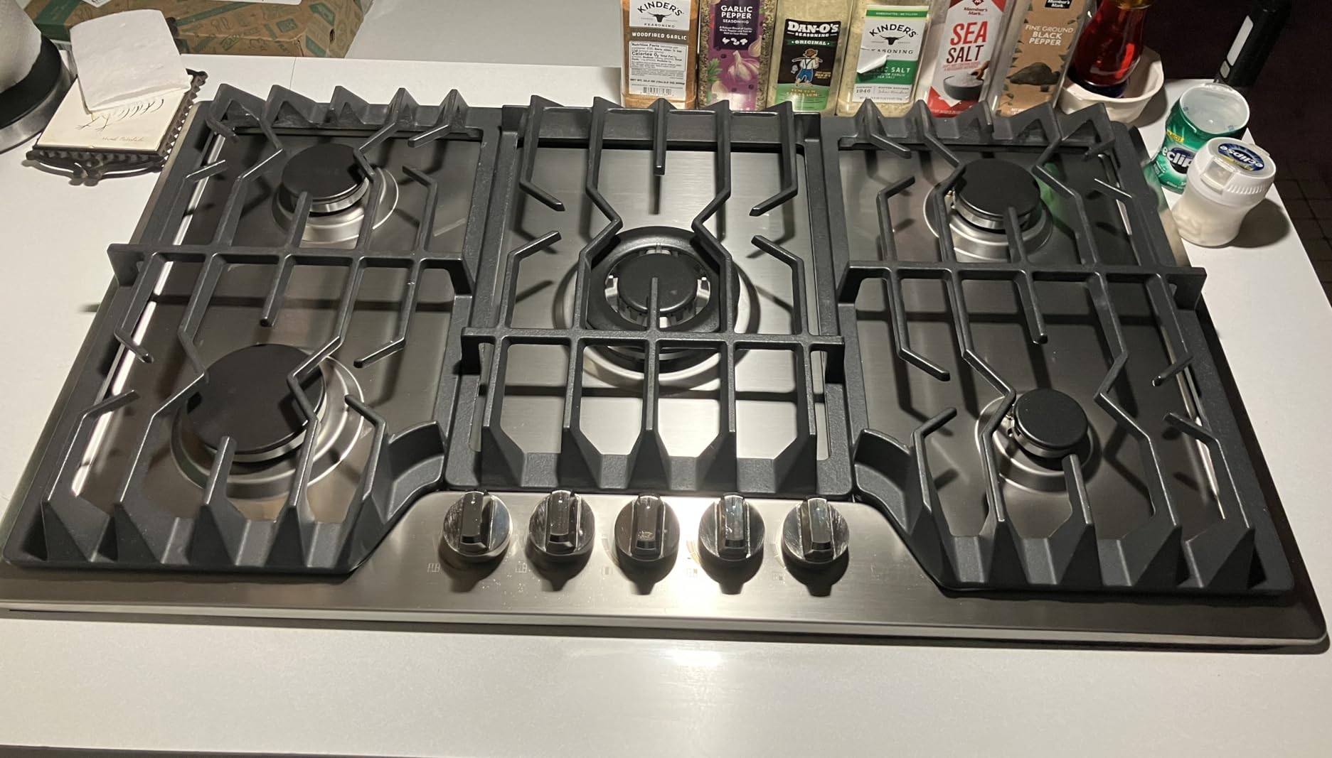 TOPWISH 36 Inch Gas Cooktop, Propane Stove Top with 5 ITALY SABAF Burners customer photo 1