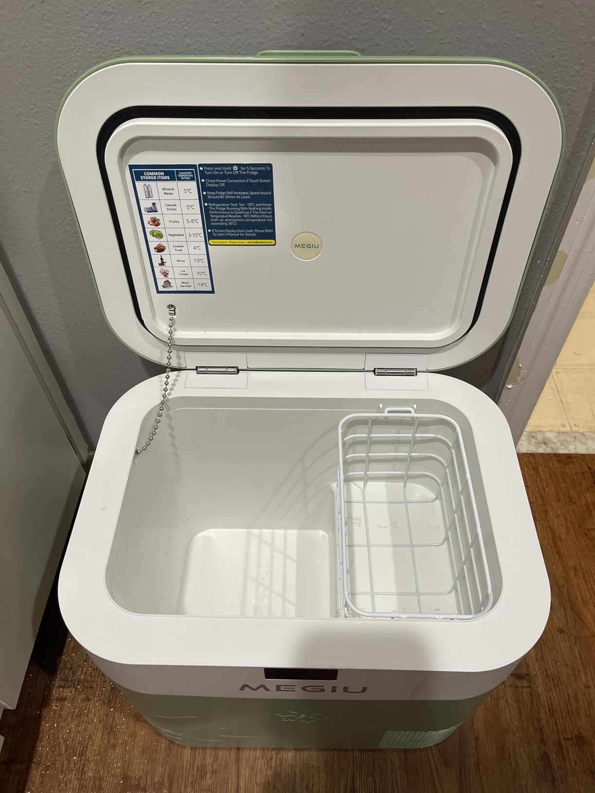 Megiu 12 Volt Refrigerator Portable Car Freezer 13.5 Quart (12.8 Liter) Compressor Cooler 12V/24V DC 110～240 Volt AC for Truck Van RV Camper SUV Boat Travel Camping Road Trips Tailgating -18℃~+15℃ customer photo 1