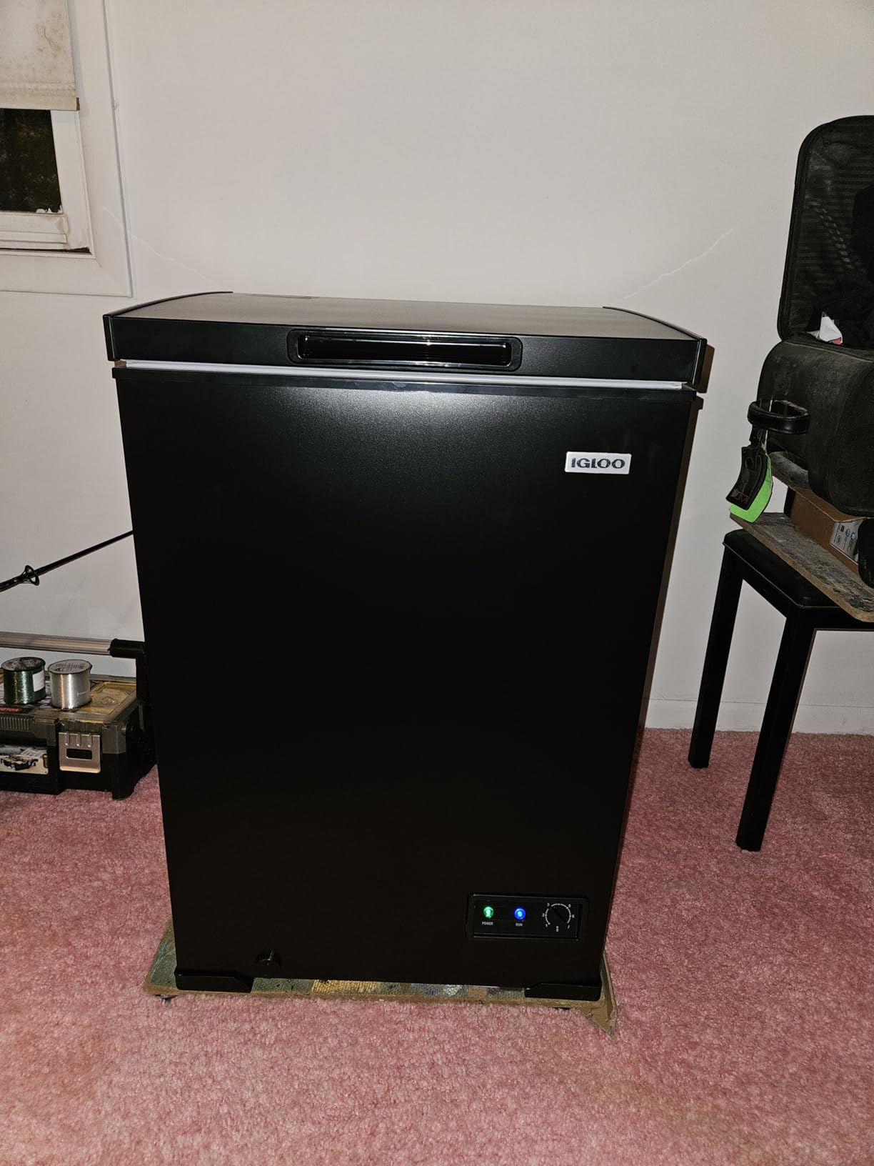 Igloo 5.0 Cu Ft. Upright Deep Freezer Chest- Deep Freezer with Quick Freezing System & Adjustable Thermostat- Low Noise Freezer with Removable Basket & LED Lights for Homes, Garages & Basements- Black customer photo 2