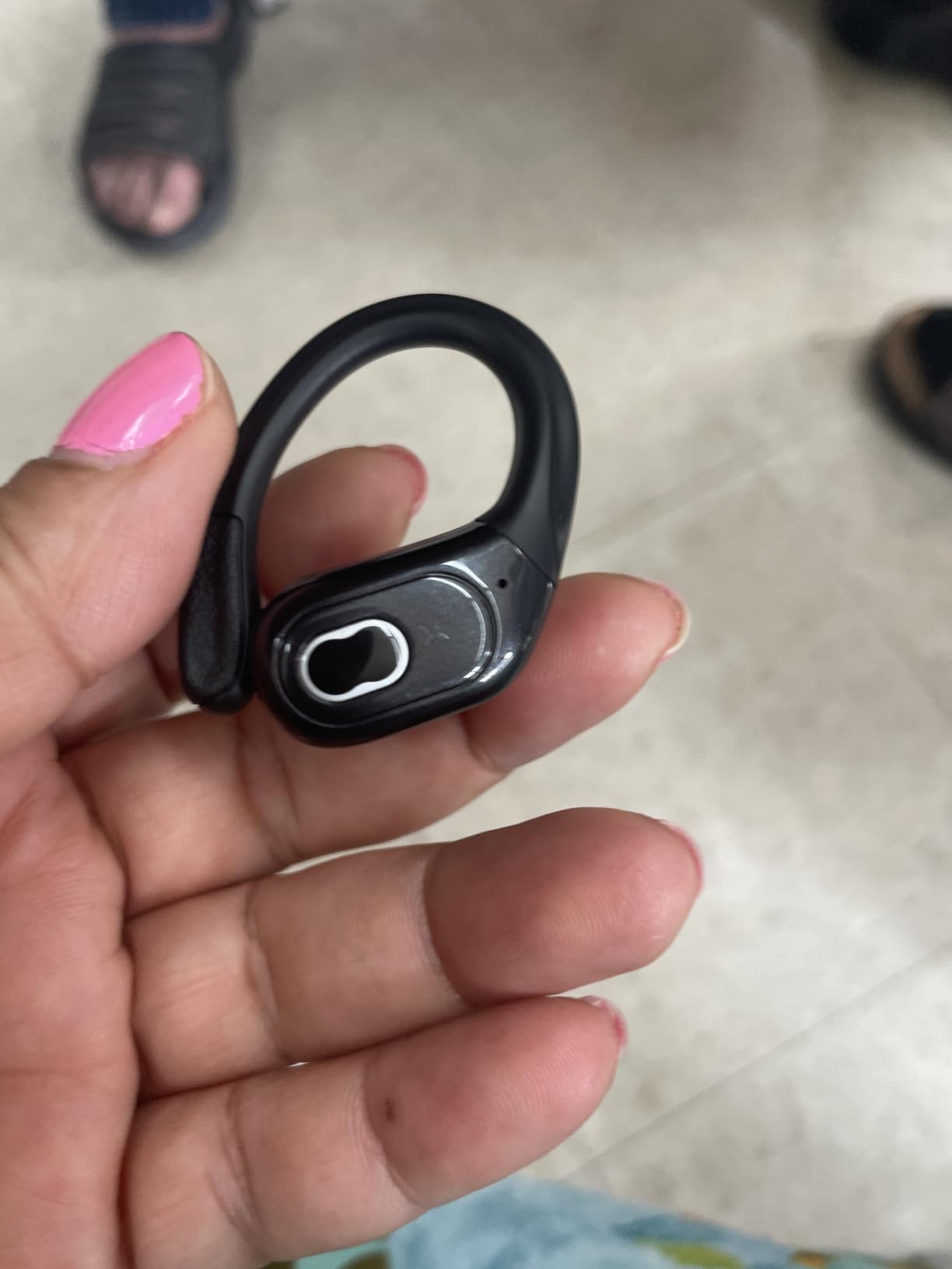Wireless Earbuds 75H Bluetooth 5.4 Sport Headphones with Earhooks, Black customer photo 2