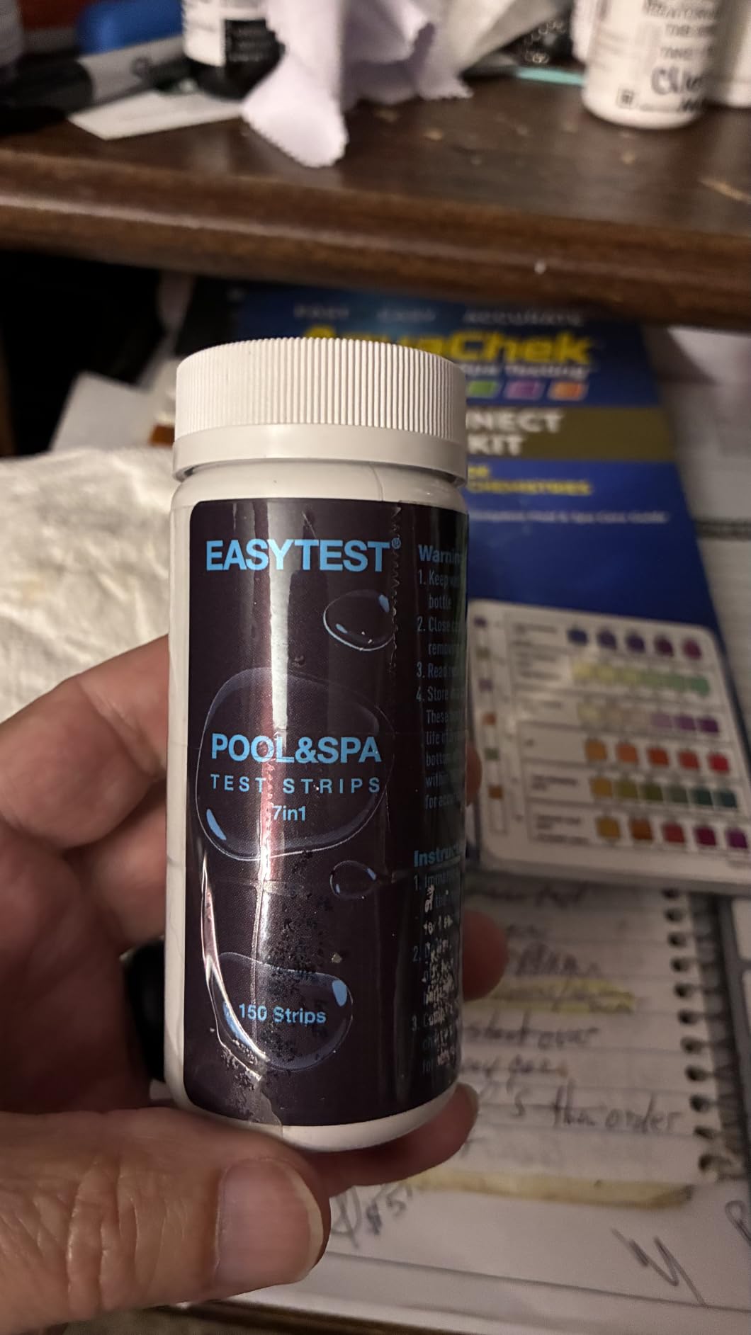 EASYTEST Saltwater Pool Test Strips, 0-8000 ppm, 25 Count customer photo 1