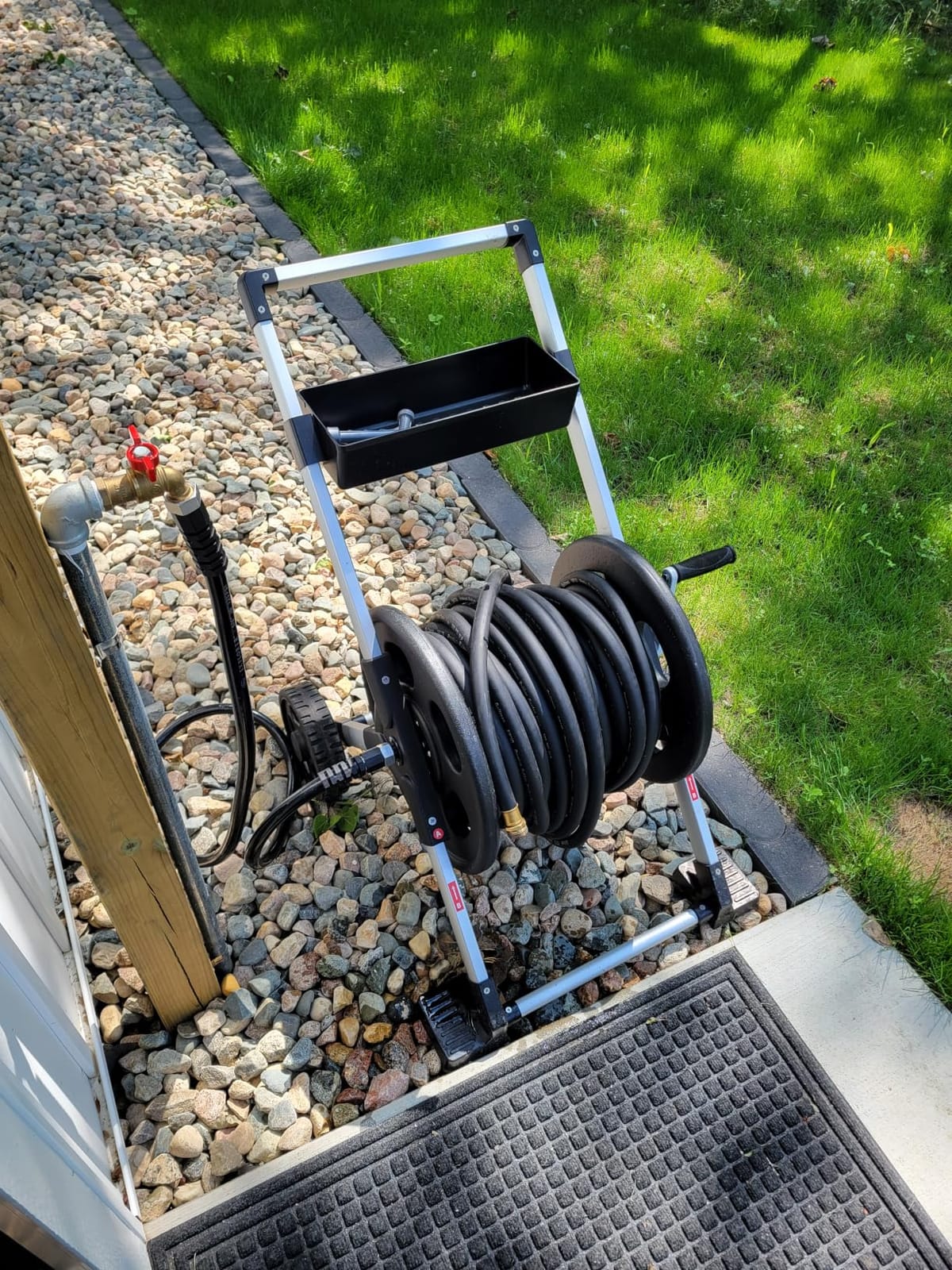 Liberty Garden 304 Explorer Two Wheel Hose Reel Cart, Aluminum, Holds 250-feet of 5/8