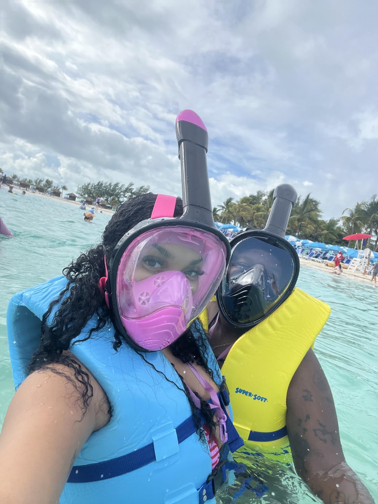 QingSong Full Face Snorkel Mask for Adults, Snorkeling Gear with Camera Mount, 180 Degree Panoramic View Snorkel Set Anti-Fog Anti-Leak customer photo 1