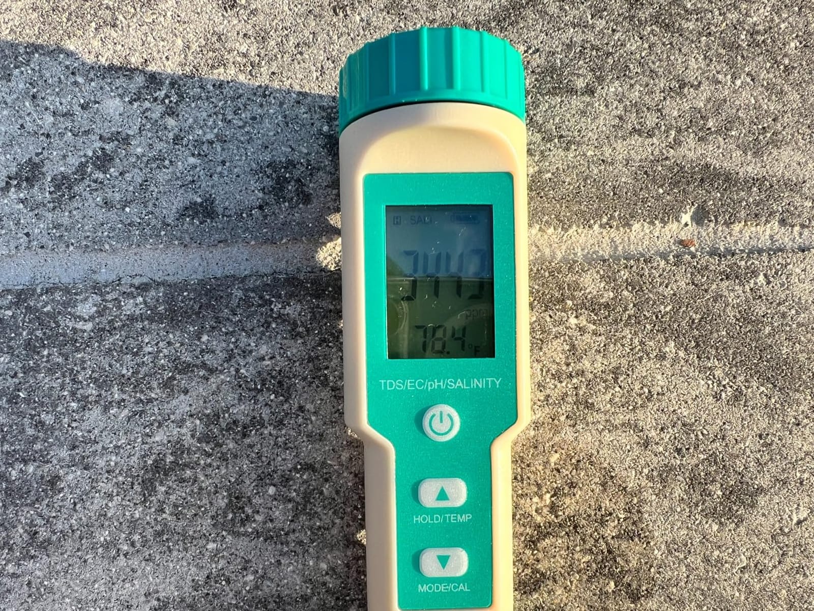 Pool Salt Tester - Multifunctional 5 in 1 Salinity, PH, TDS, EC, and Temperature Meter, Pool Salinity Testing Kit, Digital Salinity Tester for Swimming Pool,Saltwater, Sea Water, Aquarium customer photo 1