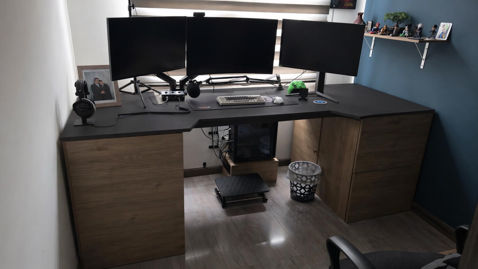 LG 27GS60QC-B Ultragear 27-inch Curved Gaming Monitor QHD (2560x1440) 180Hz 1ms 1000R AMD FreeSync HDR10 HDMIx2 DisplayPort Borderless Design Black Stabilizer DAS Crosshair FPS Counter - Black customer photo 1