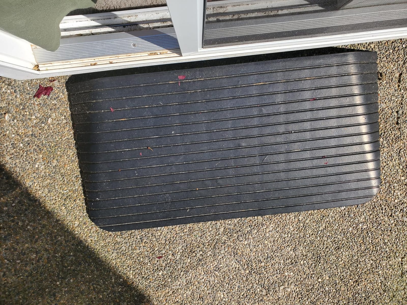 4 Inch Rise Threshold Ramp Anti-Slip Wheelchair Ramp Rubber Curb Ramp for Home Doorways 3 Feet Long 6500lbs Load Capacity(Anti-Slip Design) customer photo 1