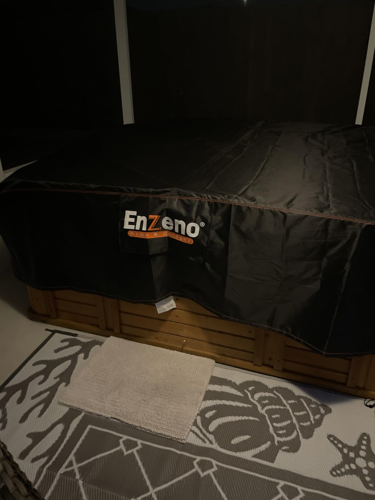 Enzeno Outdoor Hot Tub SPA Cover,Protector Jacuzzi Cover Waterproof 85x77in customer photo 2