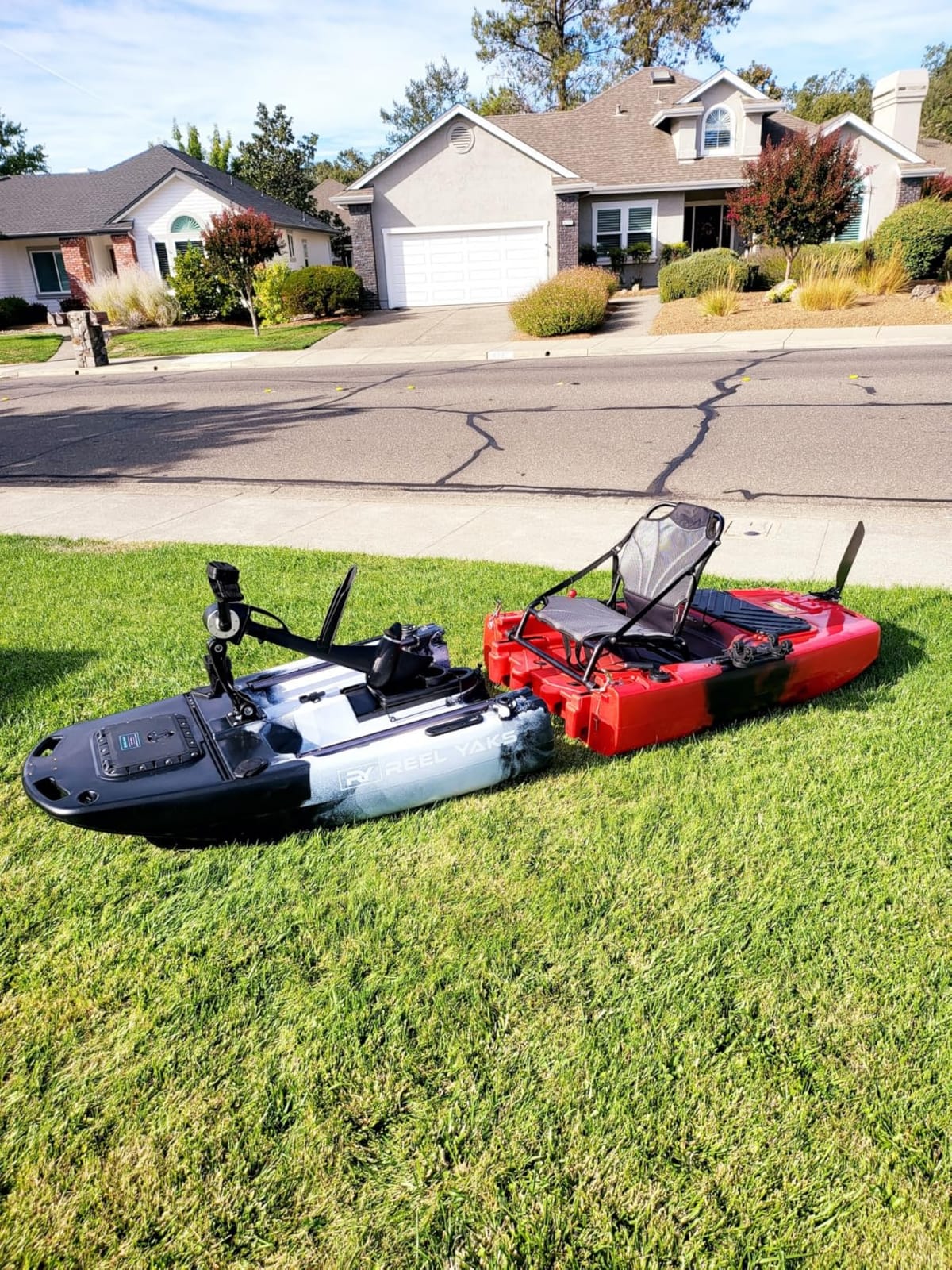 Reel Yaks Raider Modular Fishing Kayak - 9.5ft, 380 lbs Capacity, Red White Black - Pedal Fishing Kayaks for Adults & Youth, Sit on Top, Compact Storage, Lightweight, Easy Transport customer photo 2