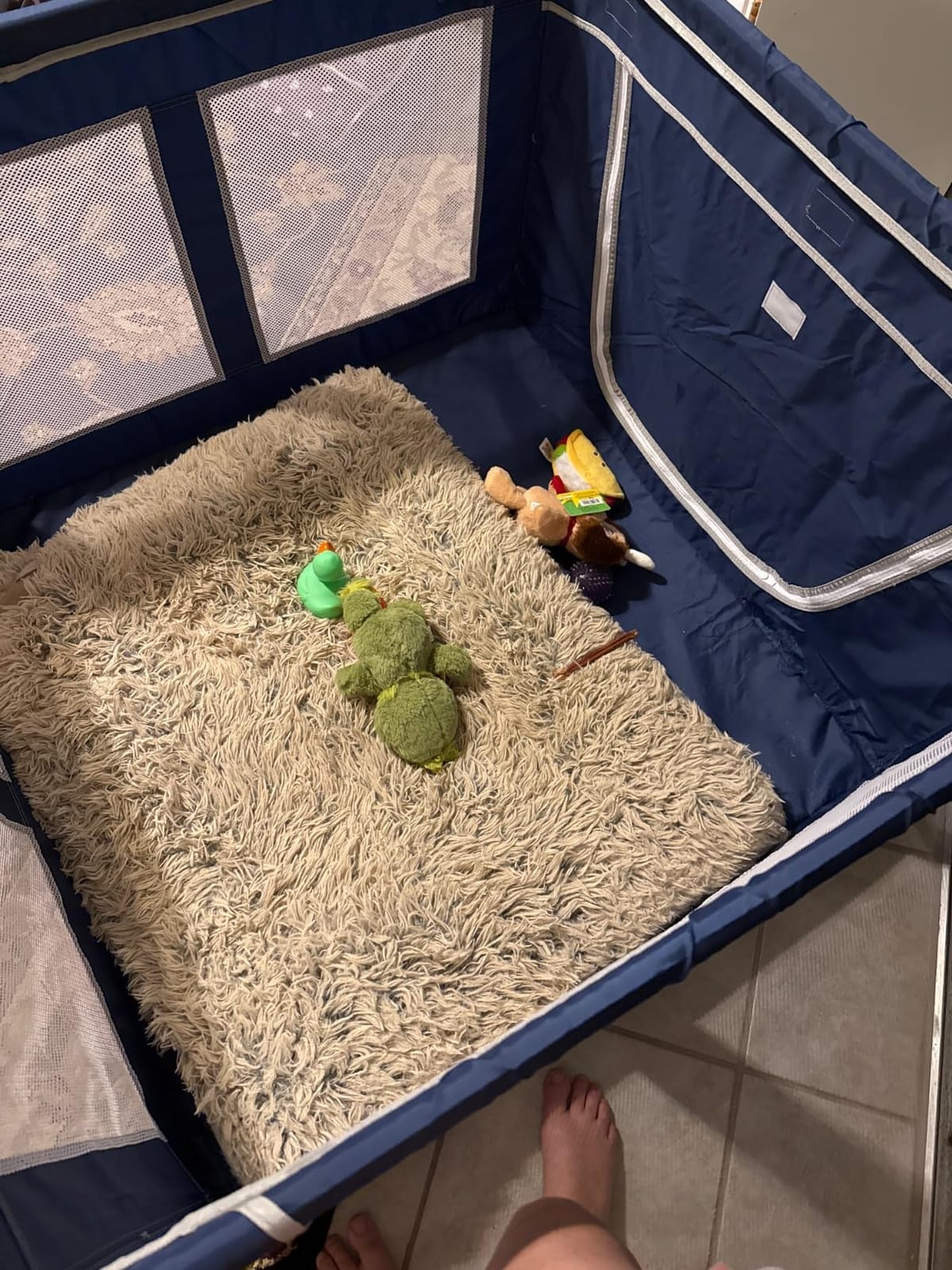 Puppy Playpen Indoor for Dog Small Pets, Dog Playpen 42x42x25 Inch, Dog Play Pen with Gate for Outdoor and Indoor, Oxford Fabric Pet Playpen for Puppy, Anti-Tipping Dog Enclosure with Zipper Door customer photo 1
