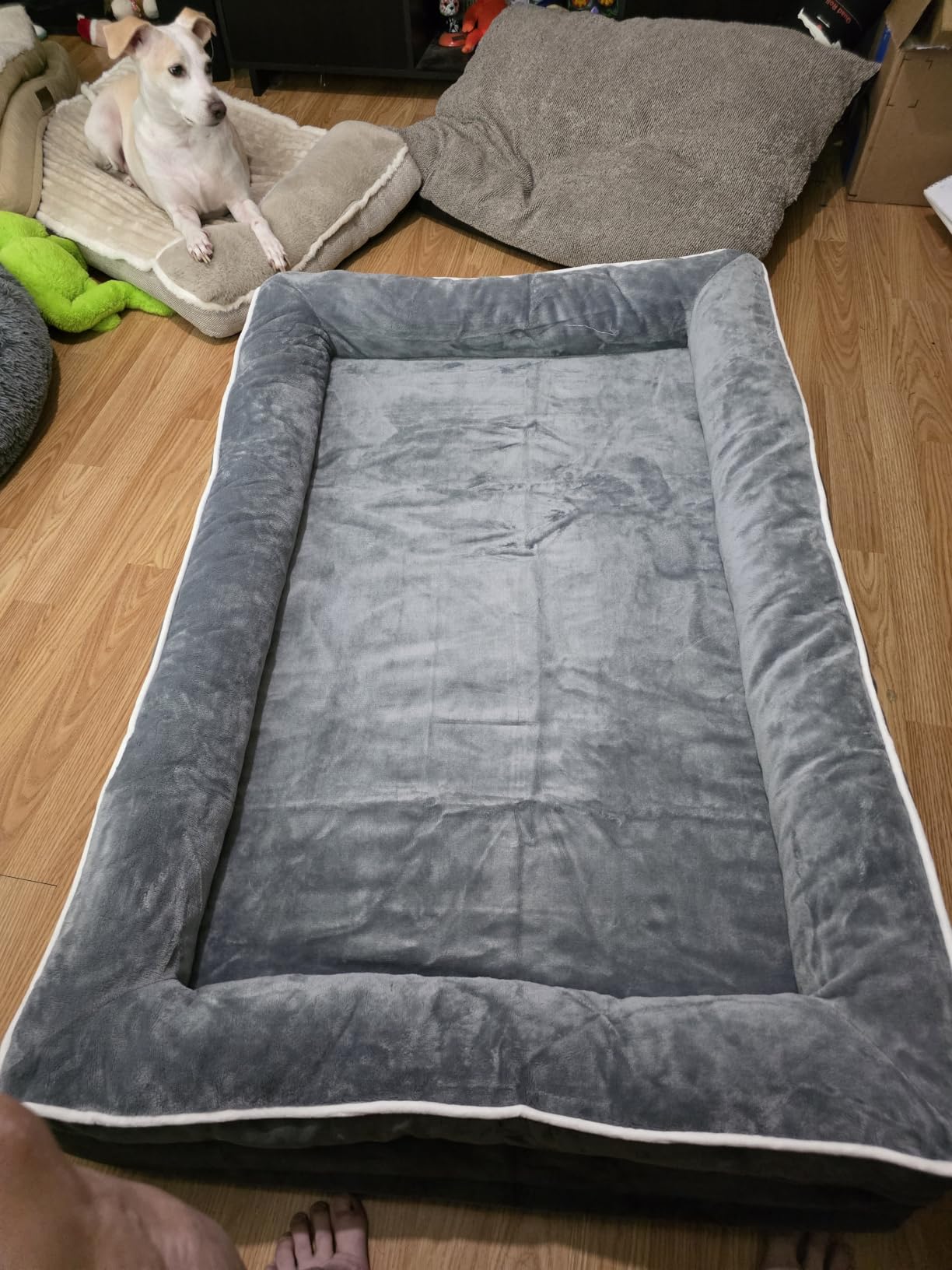 Upvilla Orthopedic Dog Bed, Four-Sided Small Dog Sofa, Washable Cover Black customer photo 2