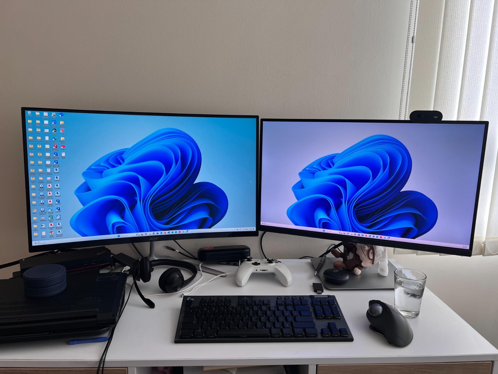 Acer Nitro 31.5in QHD 2560x1440 Curved 180Hz Gaming Monitor EDA323QU S3 customer photo 2