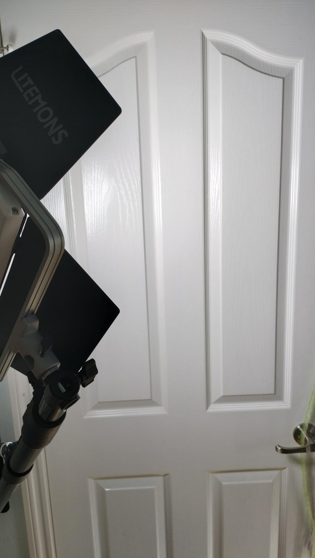 Godox LP600Bi Led Video Light Panel Light Kit with Barndoor & Carry Case customer photo 1