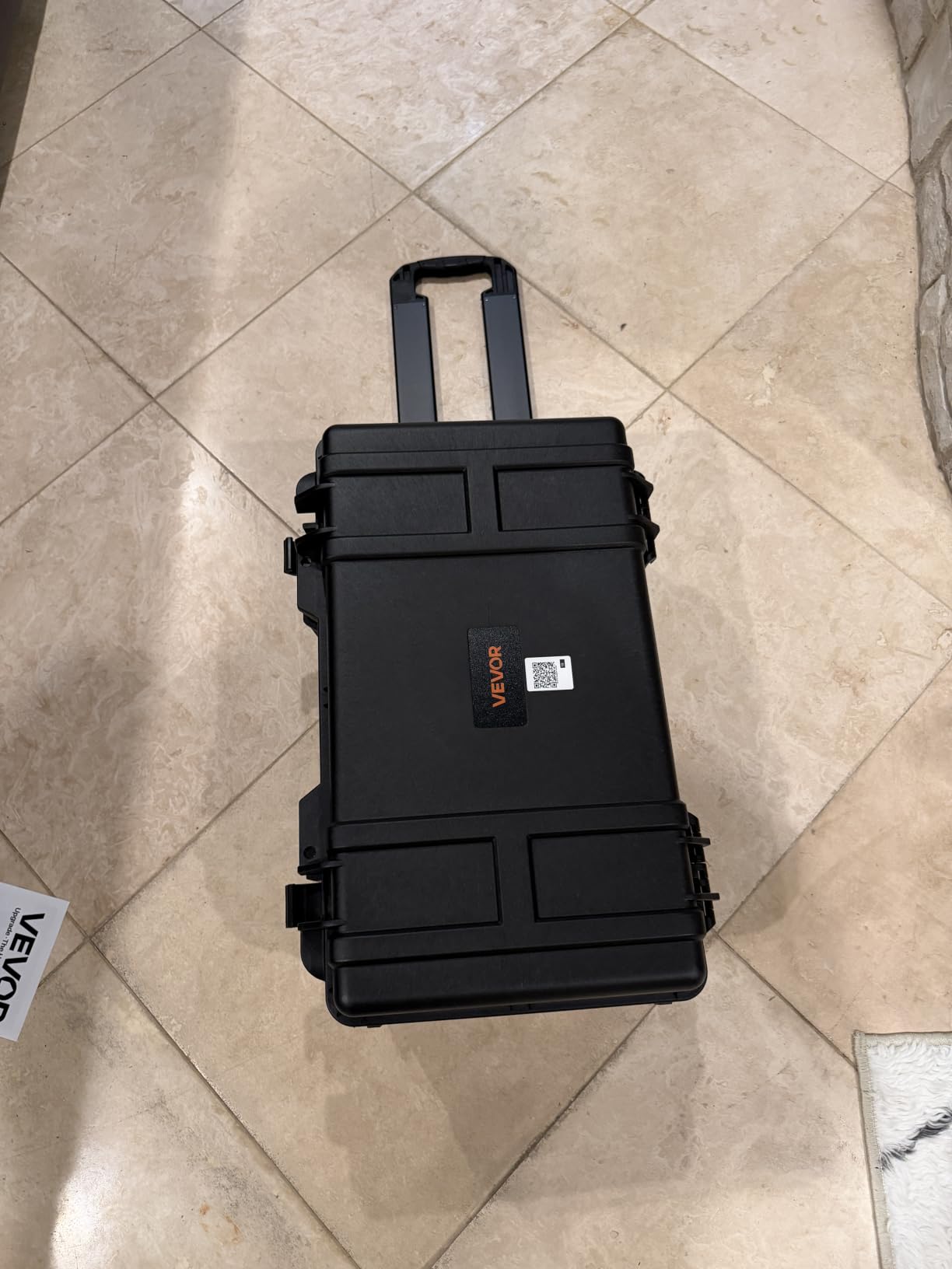 VEVOR Weatherproof Hard Case, Heavy Duty Protective Dry Box with Pre-cut Foam, Retractable Pull Handles for Travel, Hunting, Military, Tactical, IP67 Waterproof Case for Cameras(14.96x11.81x5.51) customer photo 1