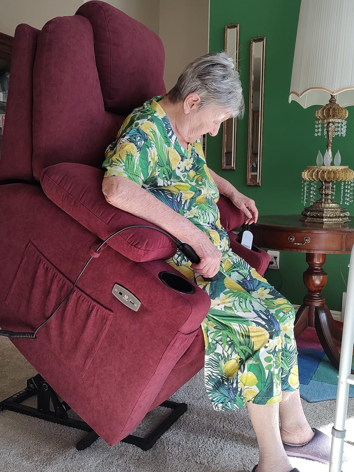MCombo Power Lift Recliner Chair for Elderly 7141(Admiral, Small) customer photo 1