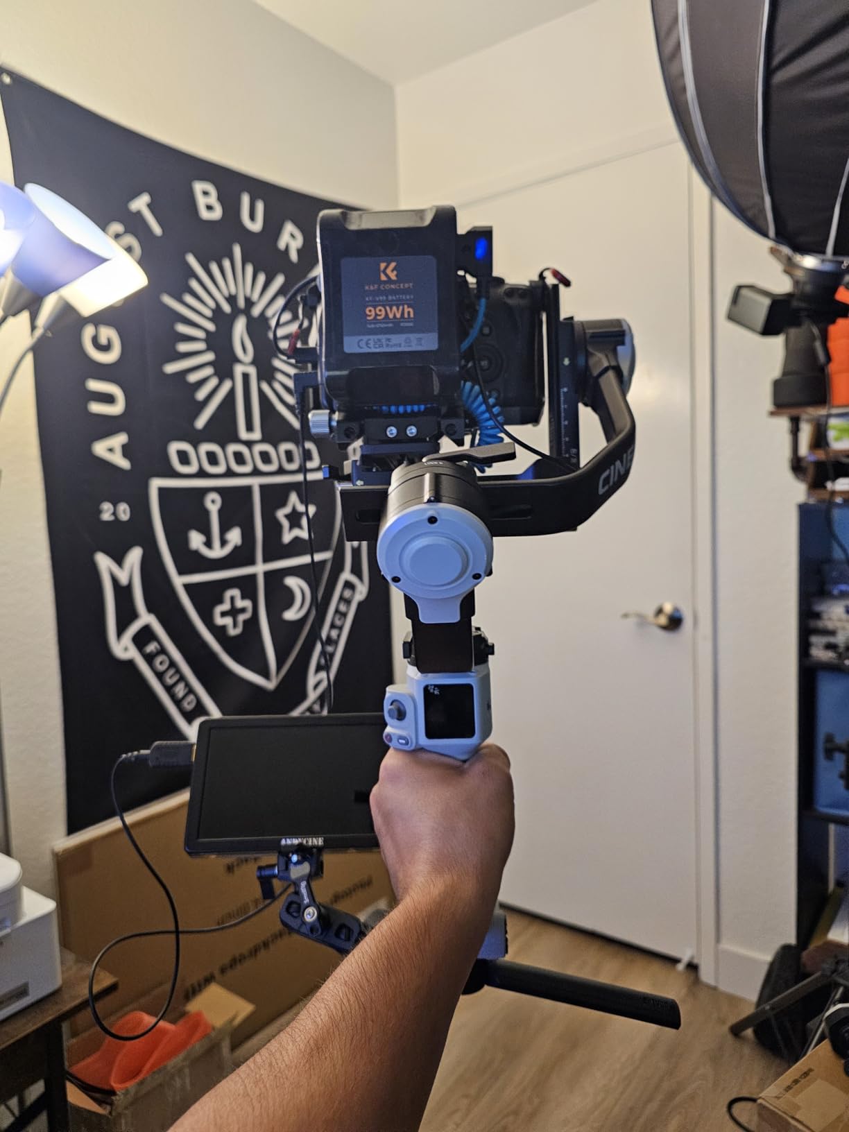 ZHIYUN Crane 4E 3-Axis Camera Stabilizer for DSLR and Mirrorless Cameras customer photo 1