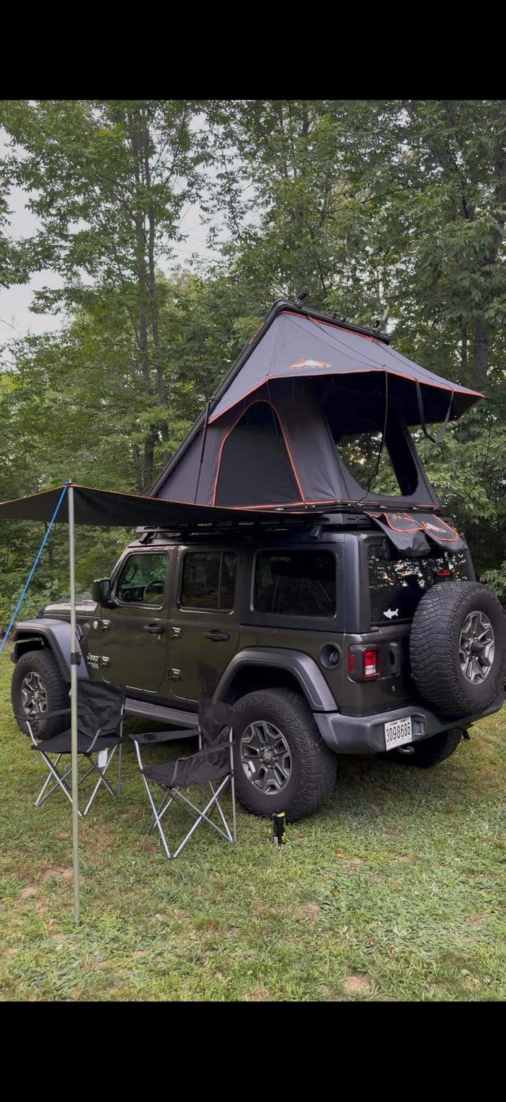 Adventurer Pro Rooftop Tent Hard Shell, 2-3 Person Aluminum Roof Top Tent customer photo 1