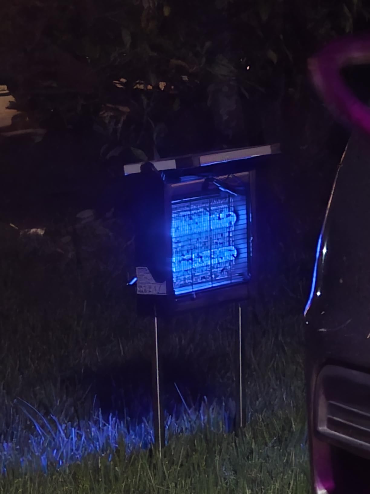 OnBeam Solar Bug Zapper Outdoor, 4500V Mosquito Zapper Fly Trap for Patio customer photo 1