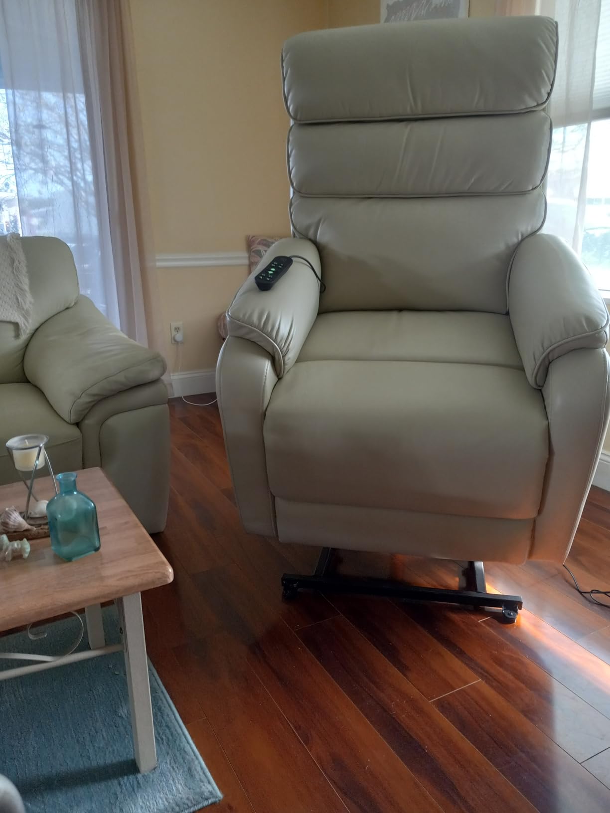 EONIX Dual Motor Power Lift Recliner Chair for Elderly with Heat & Massage customer photo 2
