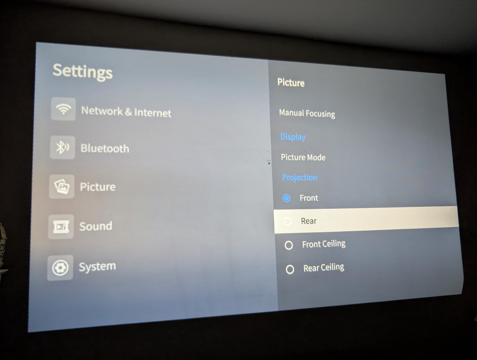 HAPPRUN 1500 ANSI 4K Decoding Outdoor Projector with Built-in Streaming App customer photo 2
