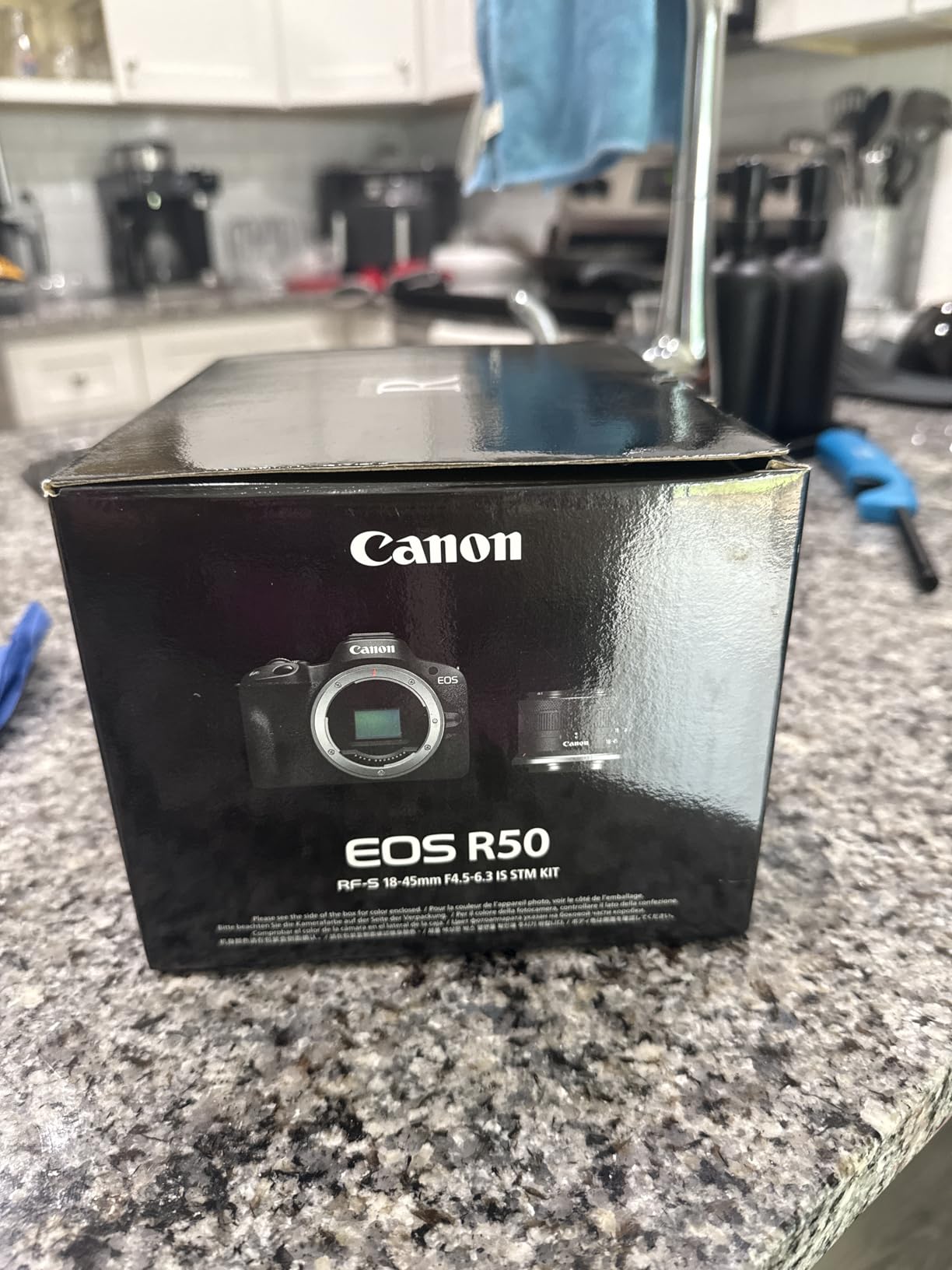 Canon EOS R50 Mirrorless Camera with 2 Lens Kit 18-45mm + 55-210mm Bundle customer photo 1