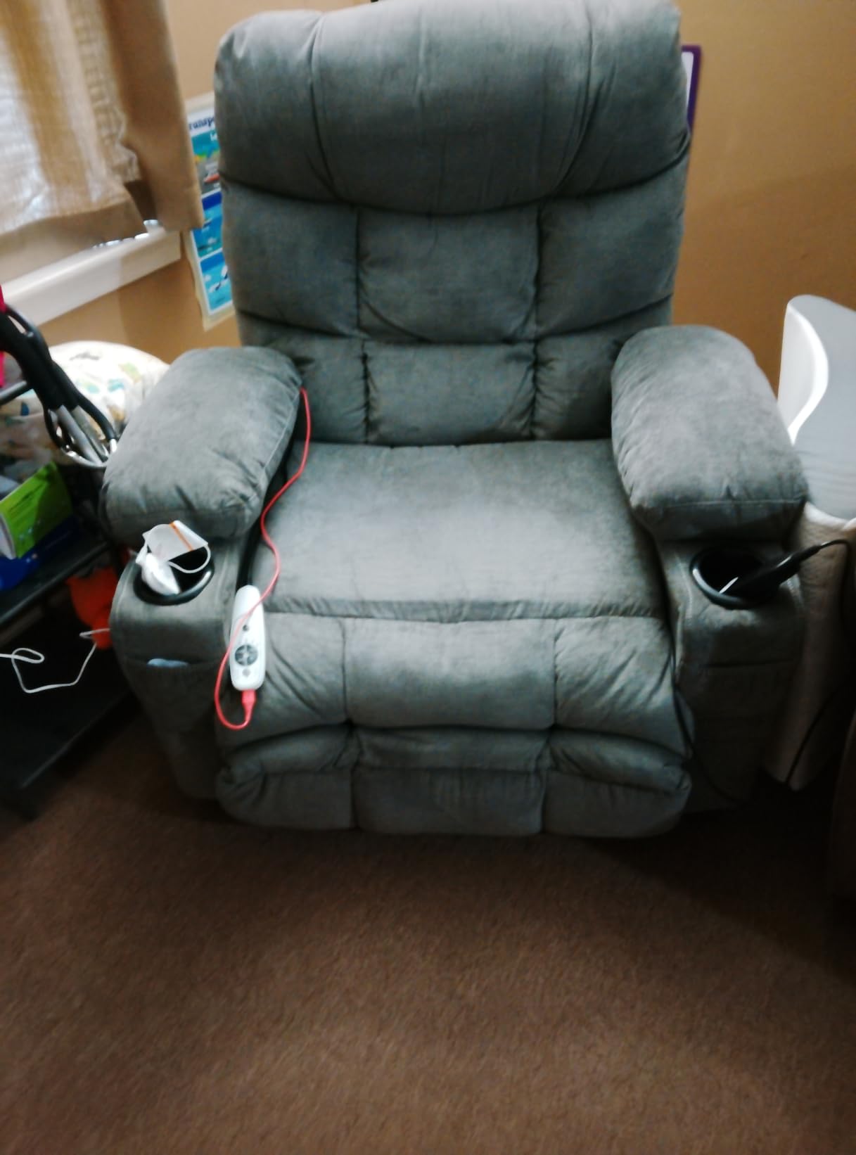 MAHOMICO Power Lift Recliner Chair for Elderly with Vibration Massage and Lumbar Heating,Electric Lift Recliner Single Sofa with Side Pocket,Two Cup Holders and USB Charge Port for Living Room customer photo 2