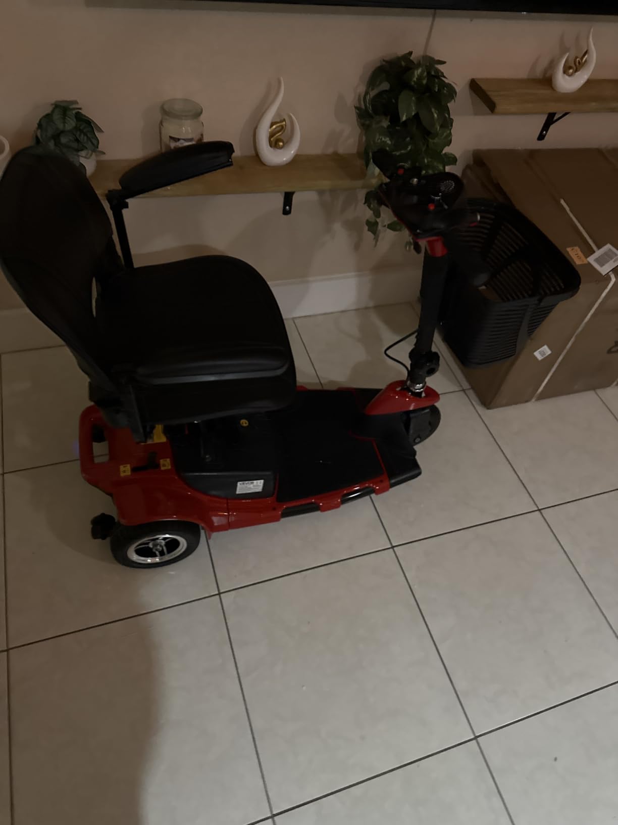 VEVOR 4-Wheel Enclosed Mobility Scooter for Seniors Adults, 660lbs Capacity, 3-Seater 2000W Electric Recreational Mobility Scooter 45 Miles Long Range, Remote Unlock, All-Terrain for Touring Shopping customer photo 2