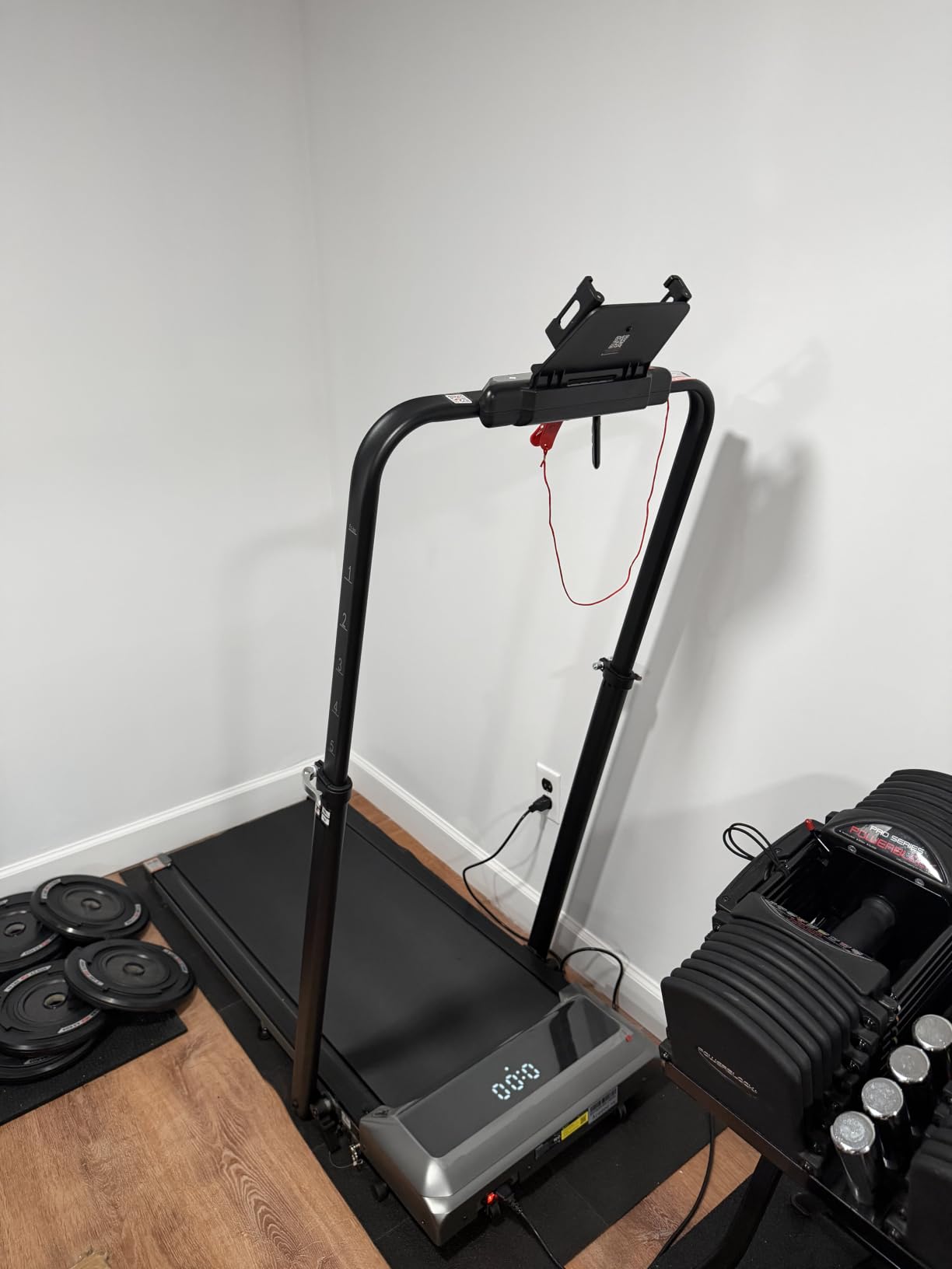 Acezoe Walking Pad Treadmill with 12% Incline &Height-Adjustable Handlebar customer photo 2