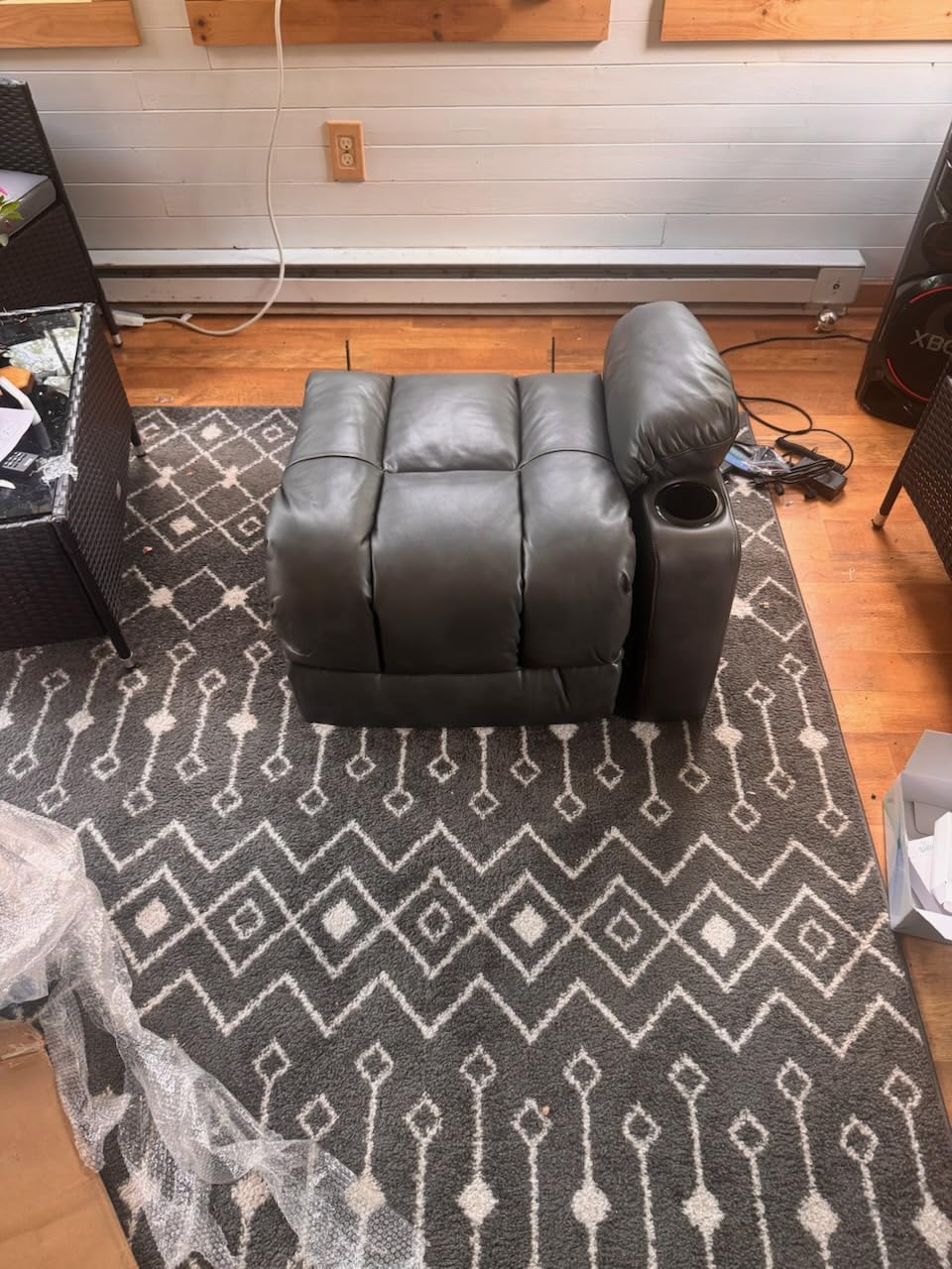 Dual Motor Infinite Position Lay Flat Power Lift Recliner Chair for Elderly customer photo 2