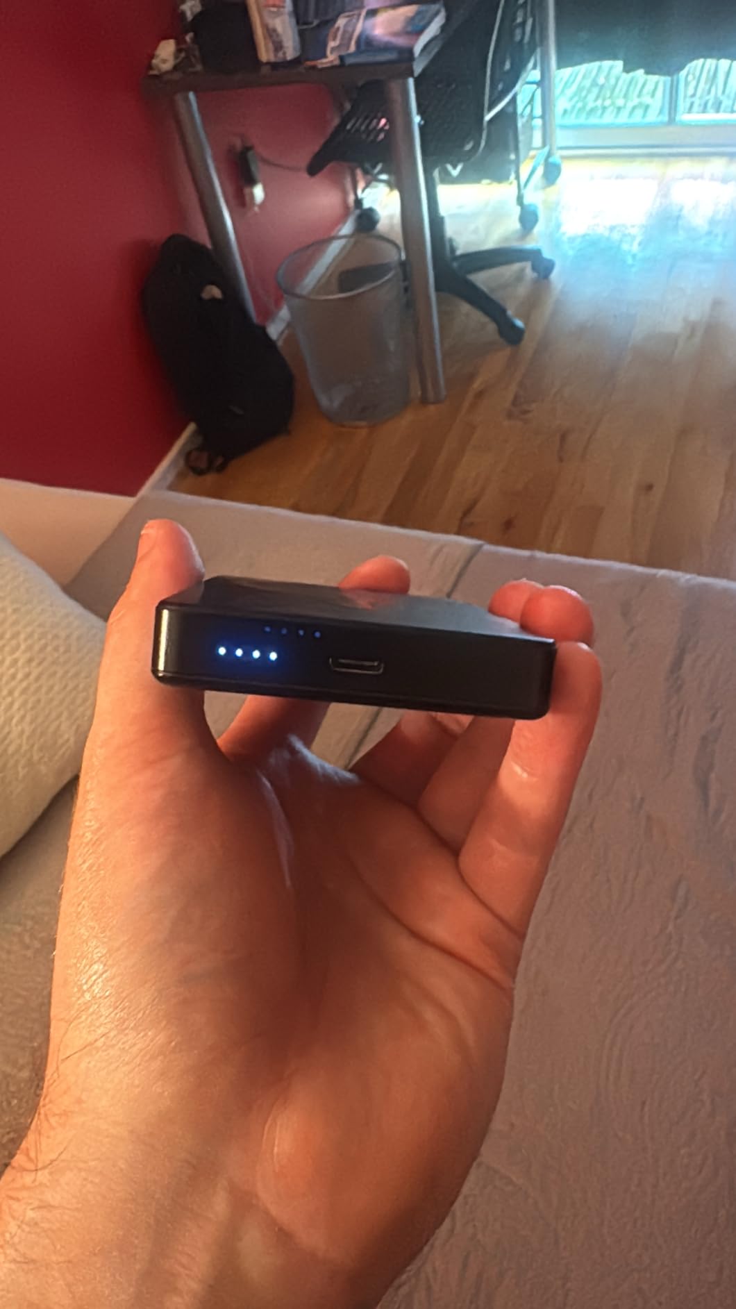 ULiXWH 10,000mAh for MagSafe Power Bank Ultra-Slim Fast Charging for Travel customer photo 2