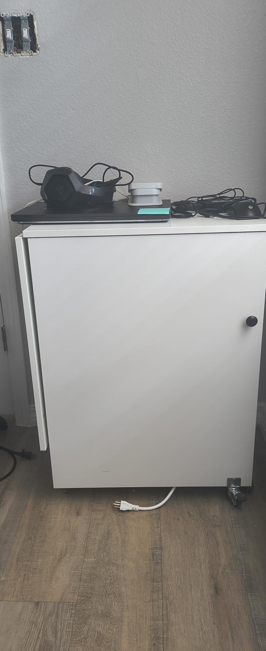 GIANTEX Farmhouse Folding Sewing Table on Lockable Wheels, Barn Door Style customer photo 2