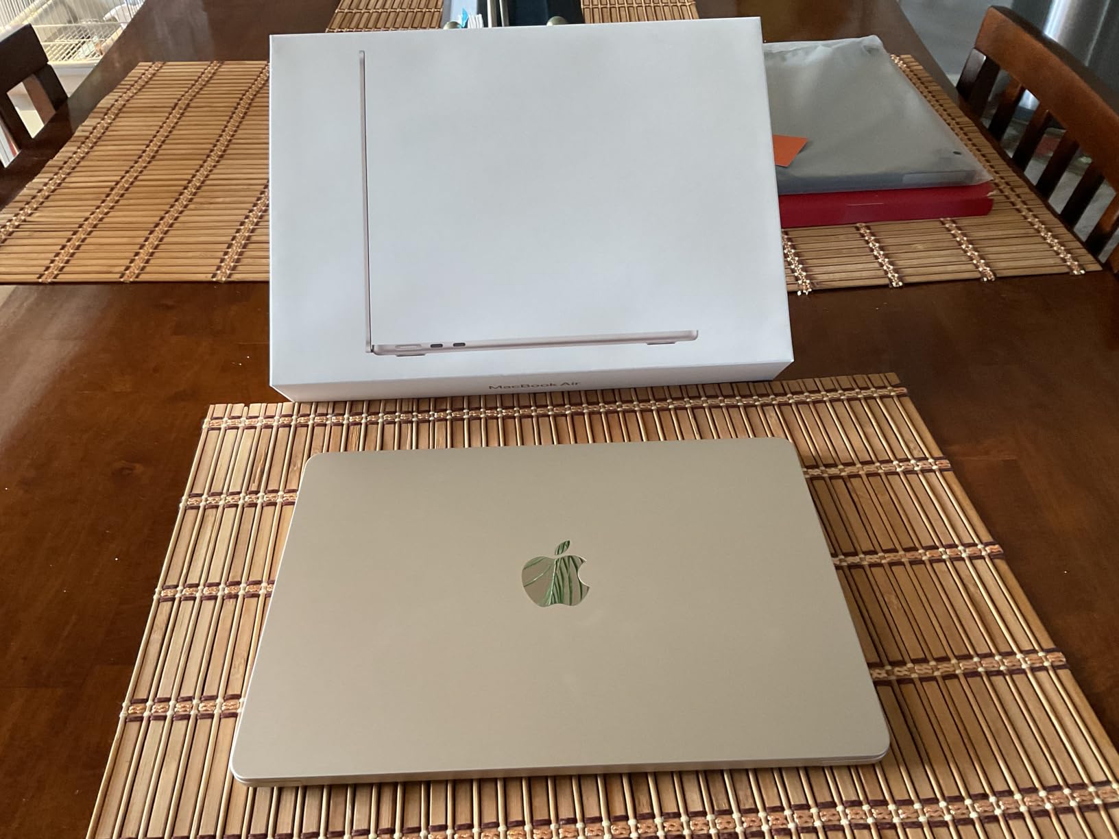 Apple 2026 MacBook Air 13-inch Laptop with M5 chip: Built for AI, 13.6-inch Liquid Retina Display, 24GB Unified Memory, 1TB SSD, 12MP Center Stage Camera, Touch ID, Wi-Fi 7; Sky Blue customer photo 2