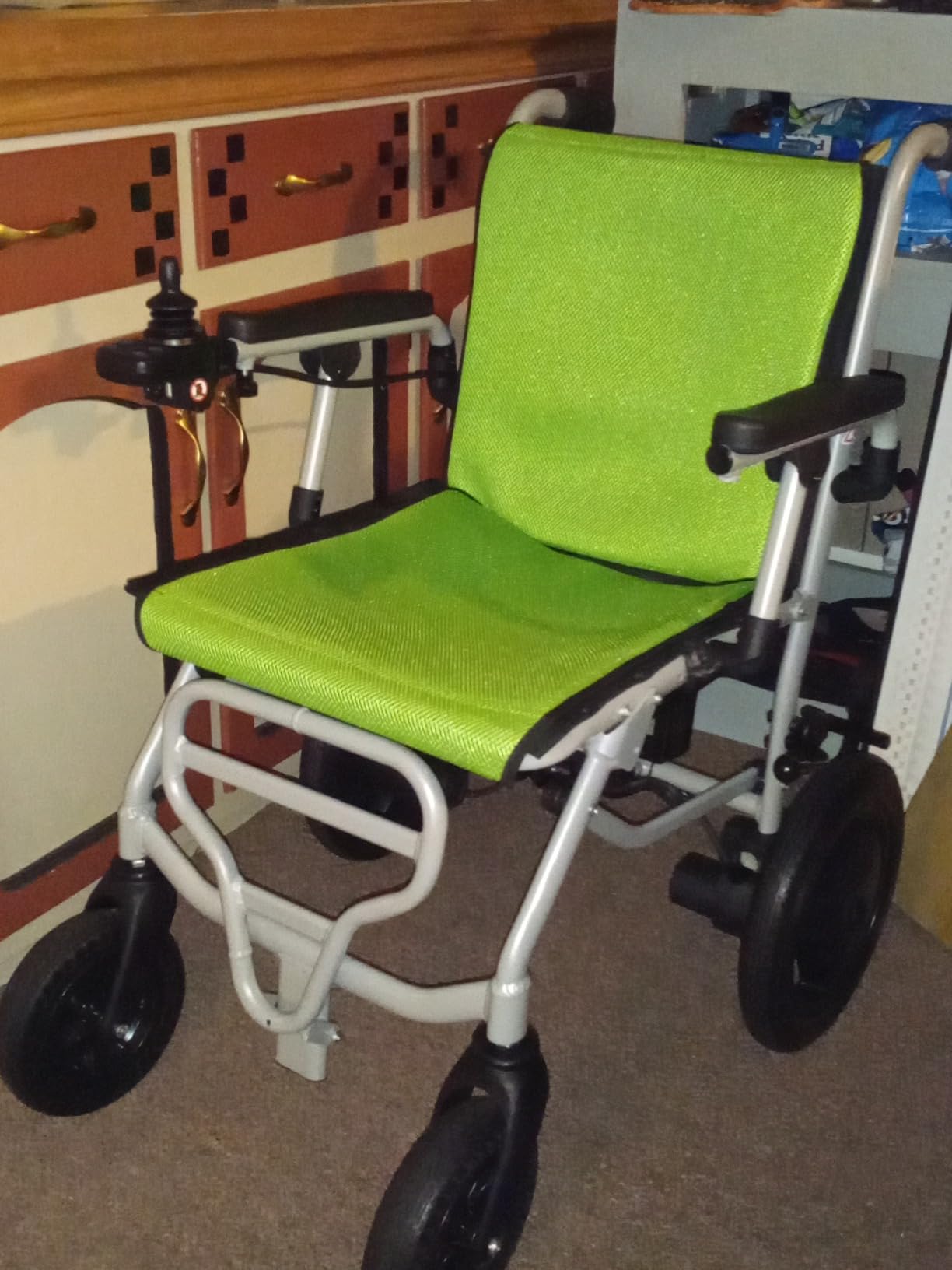 Rubicon DX04 World’s Lightest 30 lbs Foldable Electric Wheelchair – Portable Travel Power Chair – Airline Approved – Compact Lightweight Mobility Chair for Adults – 10 Mile Range (Green) customer photo 1