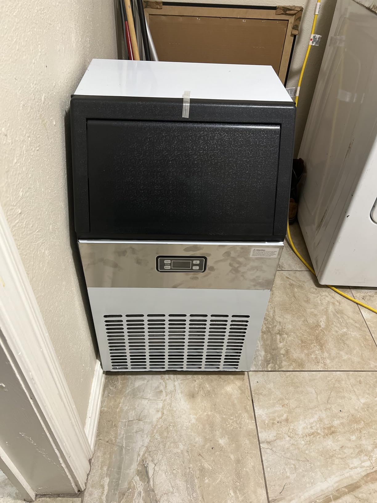 Commercial Ice Maker, 84 Lb/Day, 25 Lb Storage, Under Counter customer photo 1