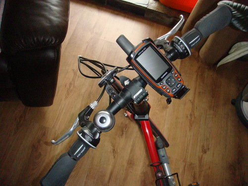 Garmin GPSMAP 62S Handheld GPS Navigator customer photo 2