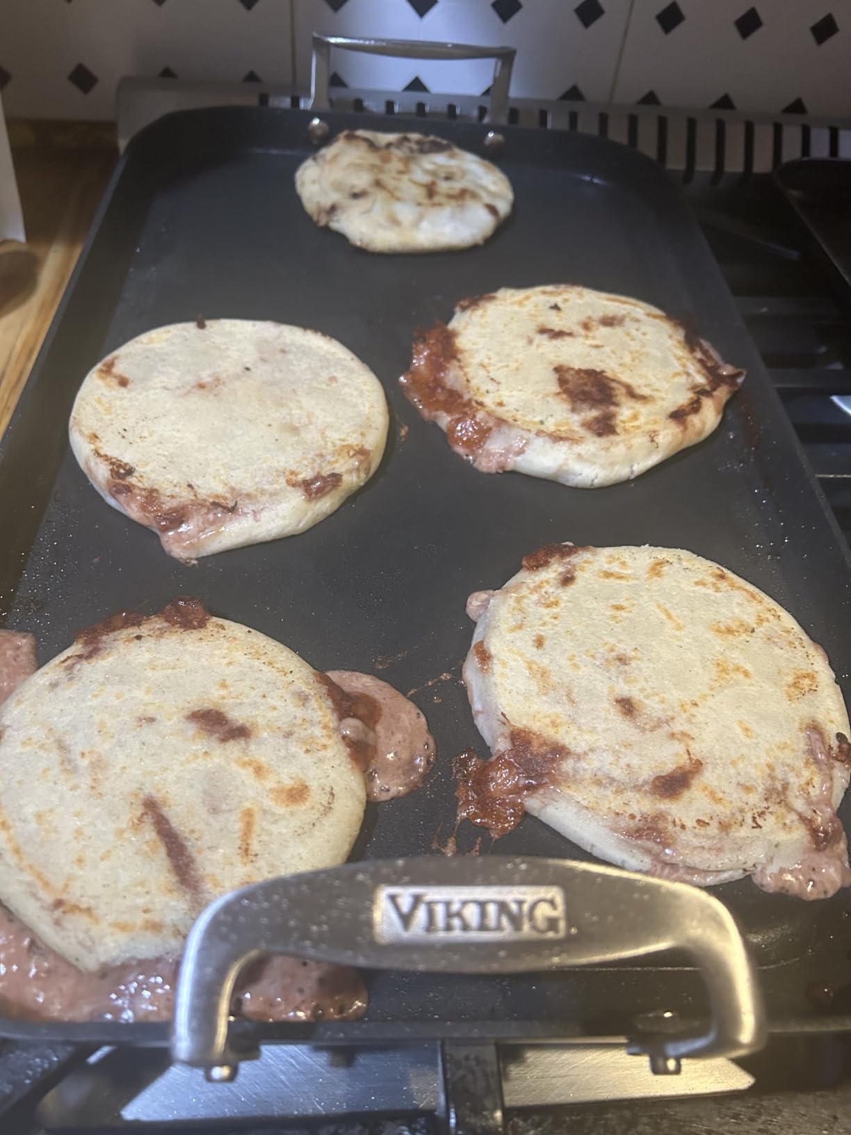 Viking Nonstick Double Burner Griddle, 19 x 11 Inch Hard Anodized Kitchen Grill Pan with Handles, Oven Safe, Works on Gas, Ceramic, and Electric Stove Top customer photo 2