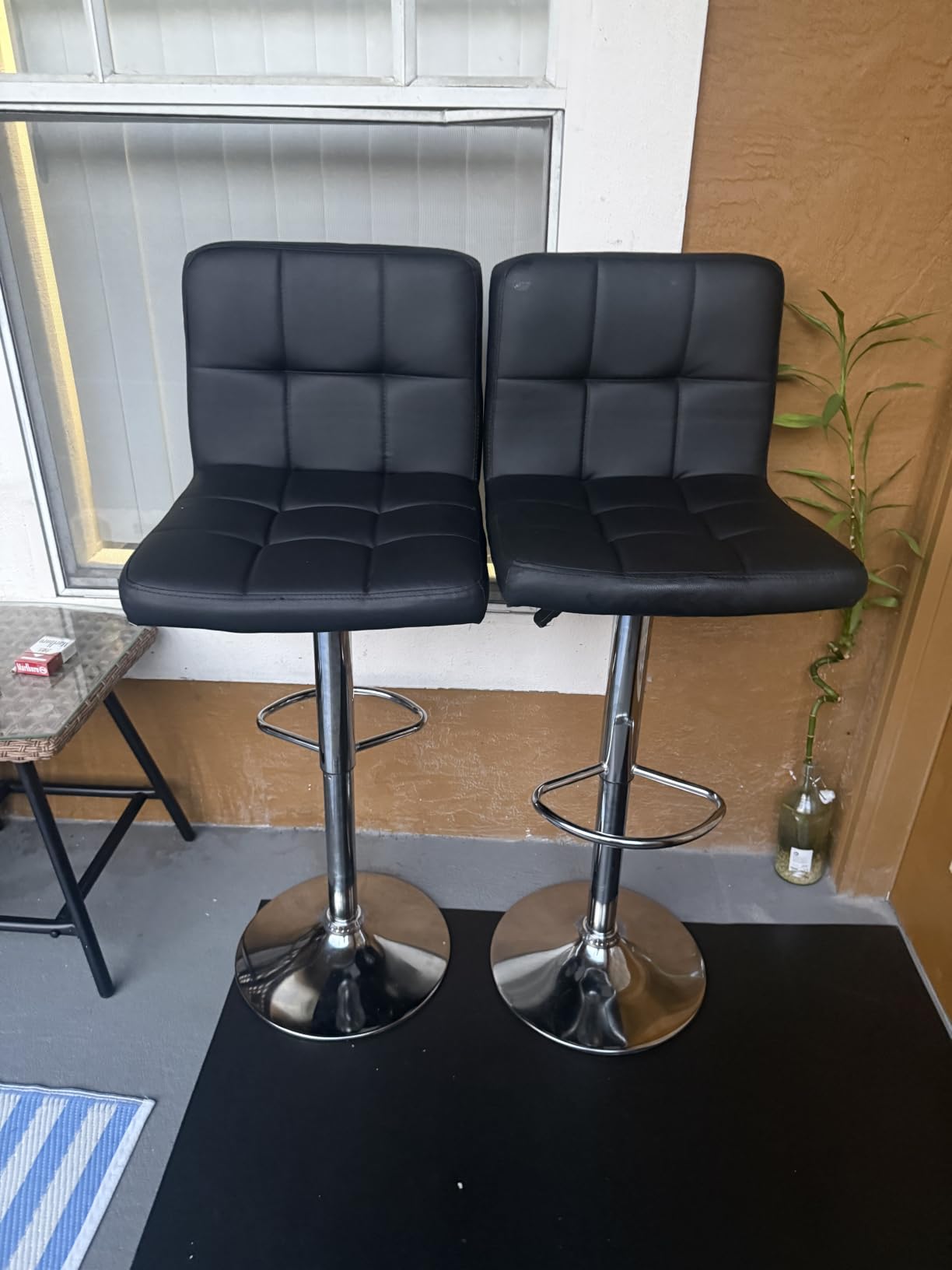 BestOffice | Bar Stools with Backrest | Black, Set of 2 | PU Leather customer photo 1