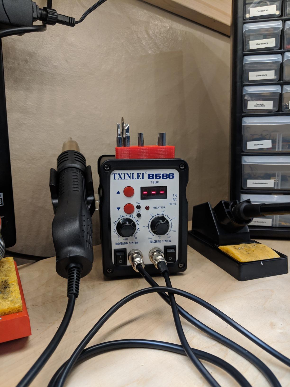 8586 110V Solder Station, 2 in 1 Digital Display SMD Hot Air Rework Station and Soldering Iron, 12pcs Different Soldering Tips, Tweezers,Desoldering Pump,700W 480℃ customer photo 2
