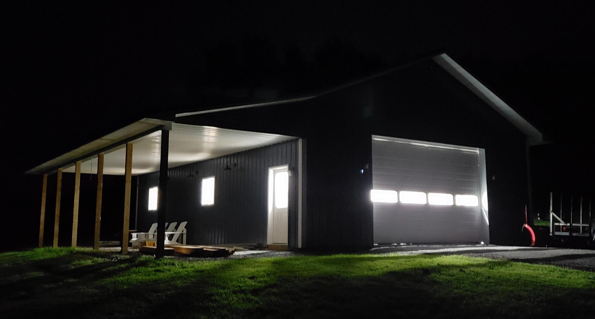 Sunco 2 Pack LED Shop Lights 4ft, Wraparound Fixtures, 40W=300W, Linkable customer photo 1